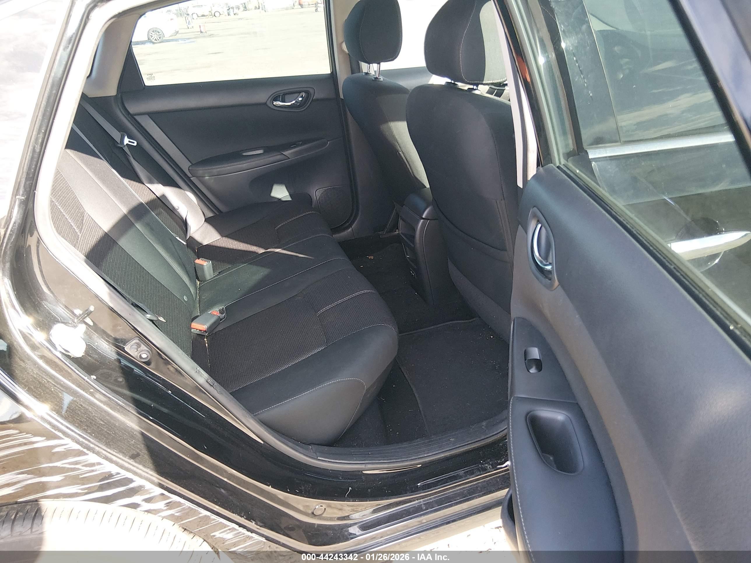 NISSAN SENTRA image 8
