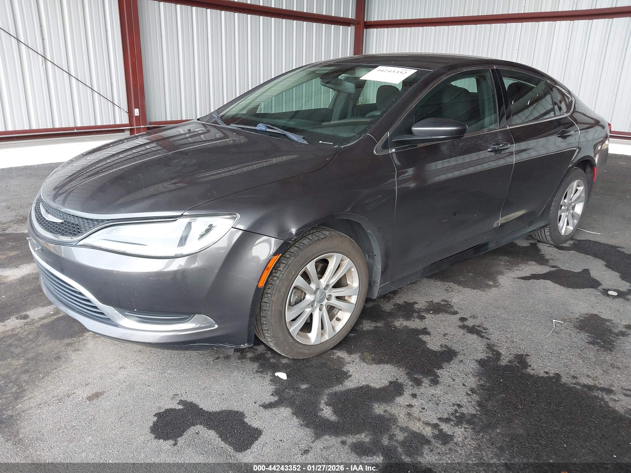 CHRYSLER 200 image 2