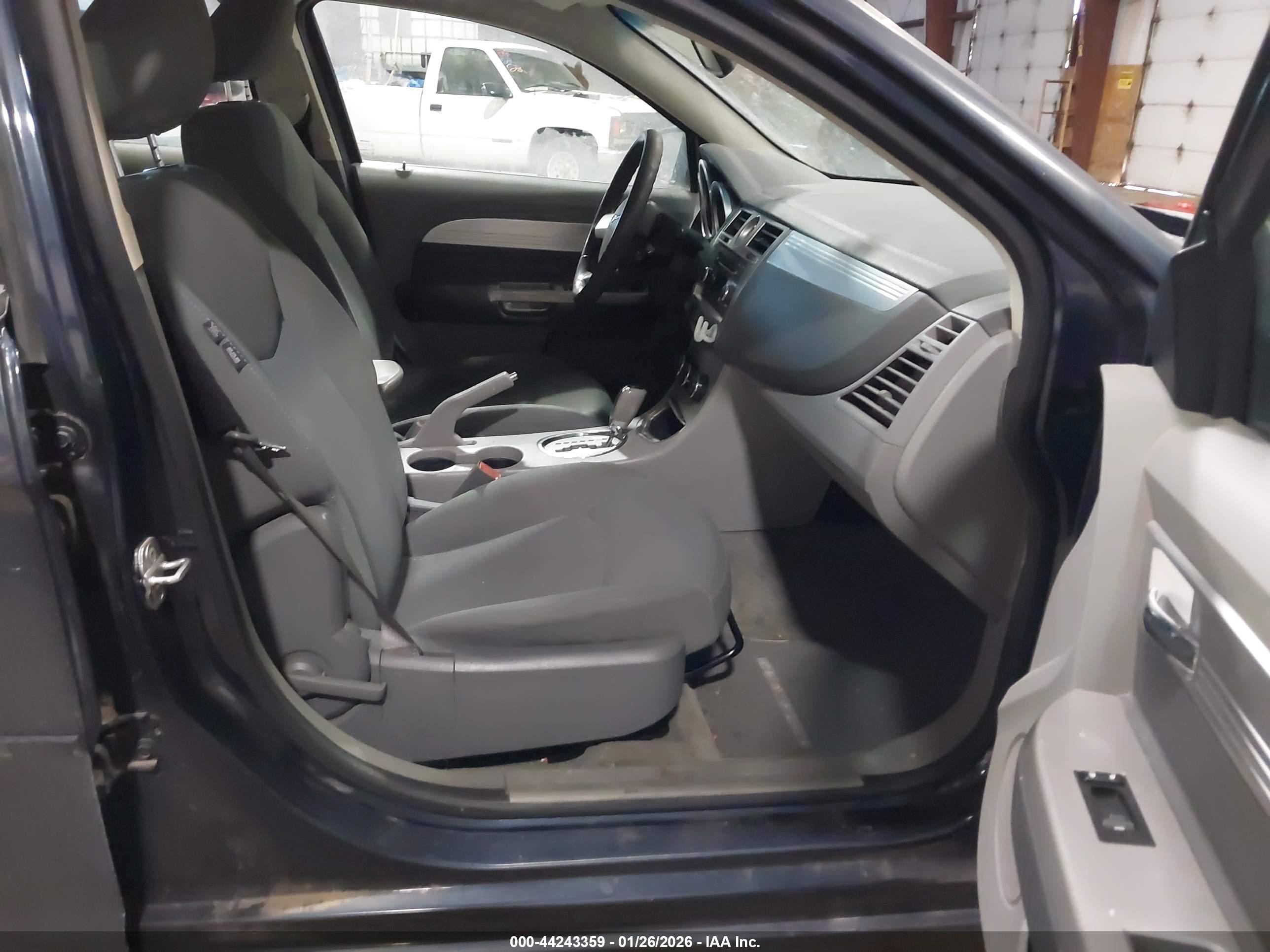 CHRYSLER SEBRING image 5