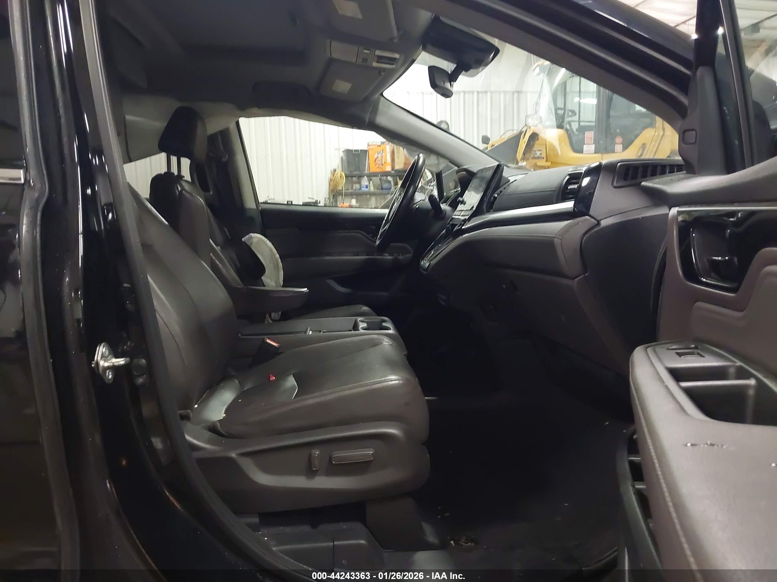 HONDA ODYSSEY image 5