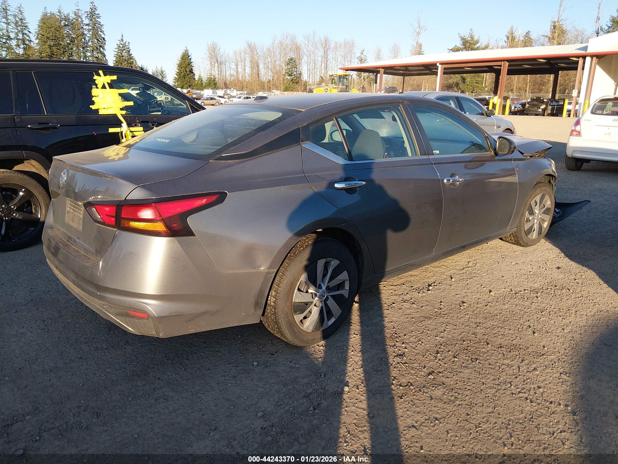NISSAN ALTIMA image 4
