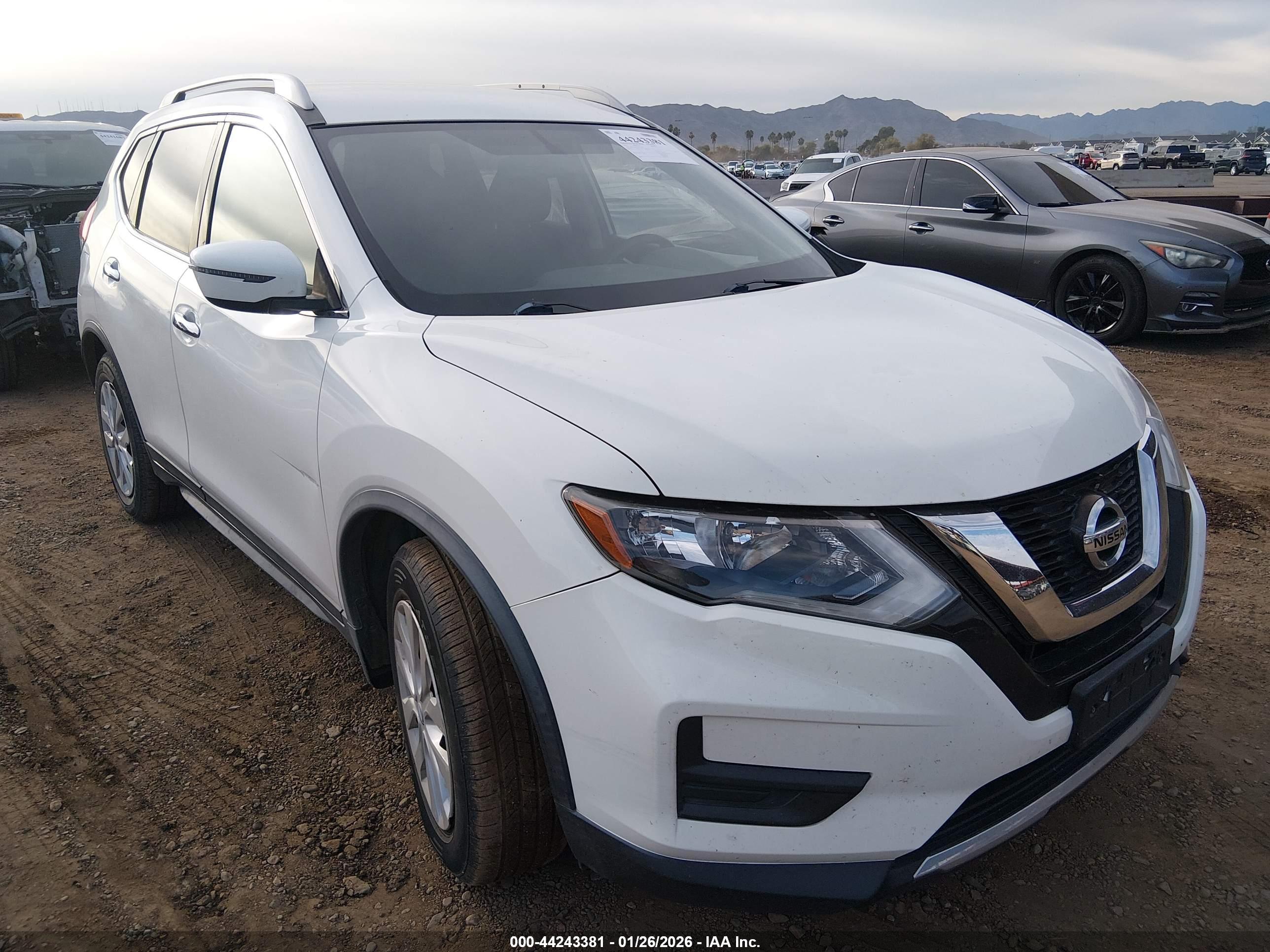 NISSAN ROGUE image 6