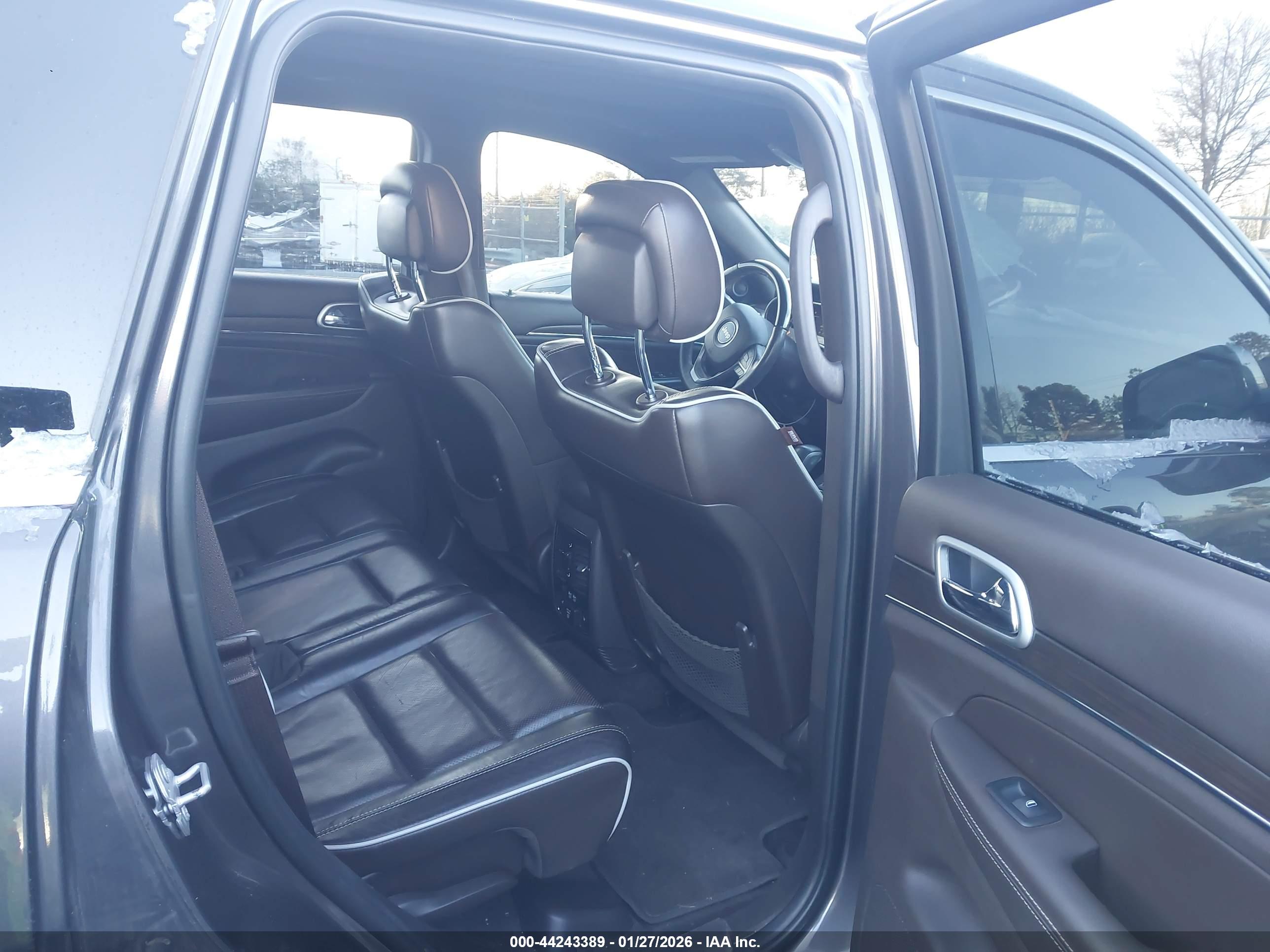 JEEP GRAND image 8