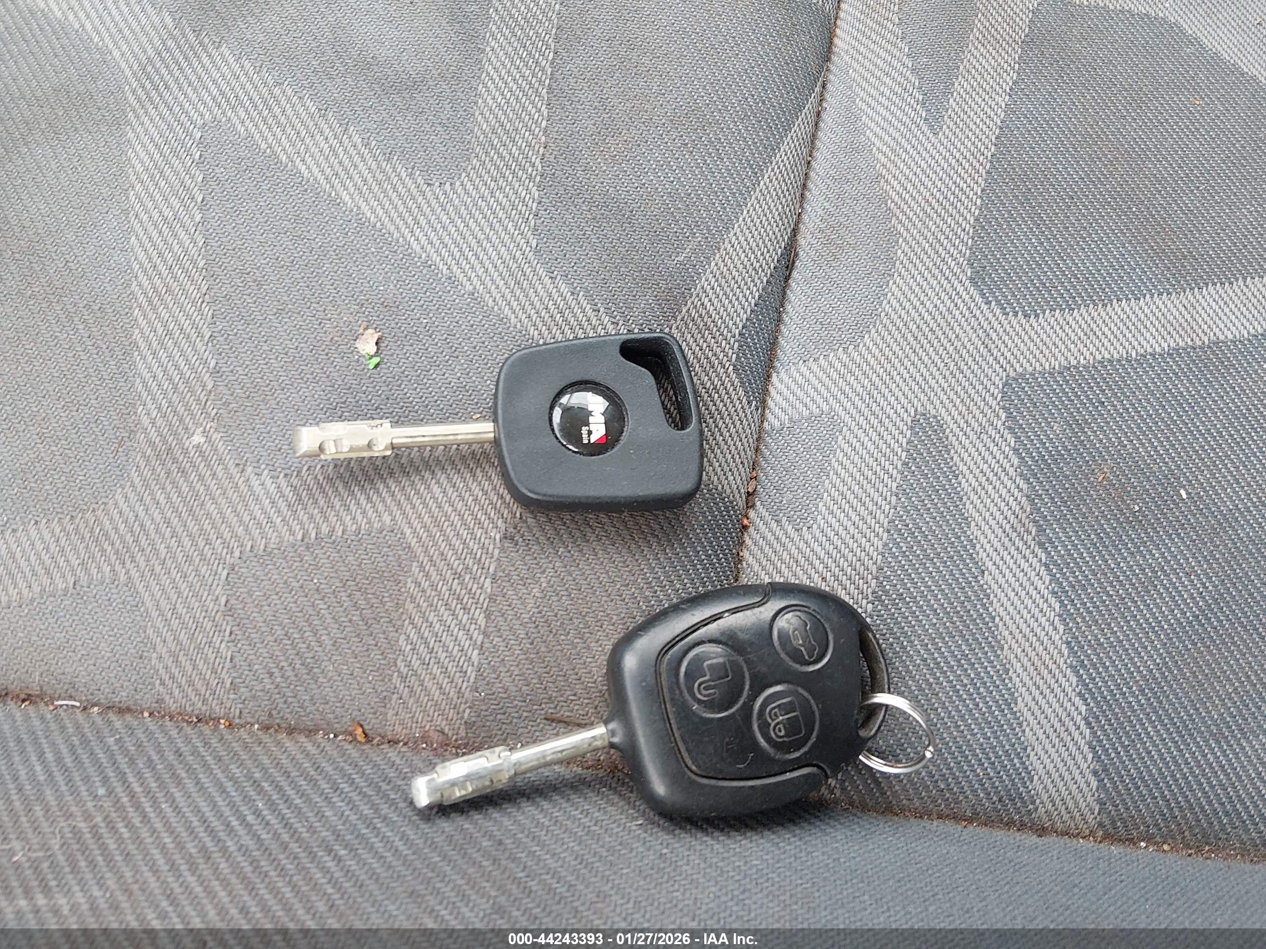 FORD TRANSIT image 11
