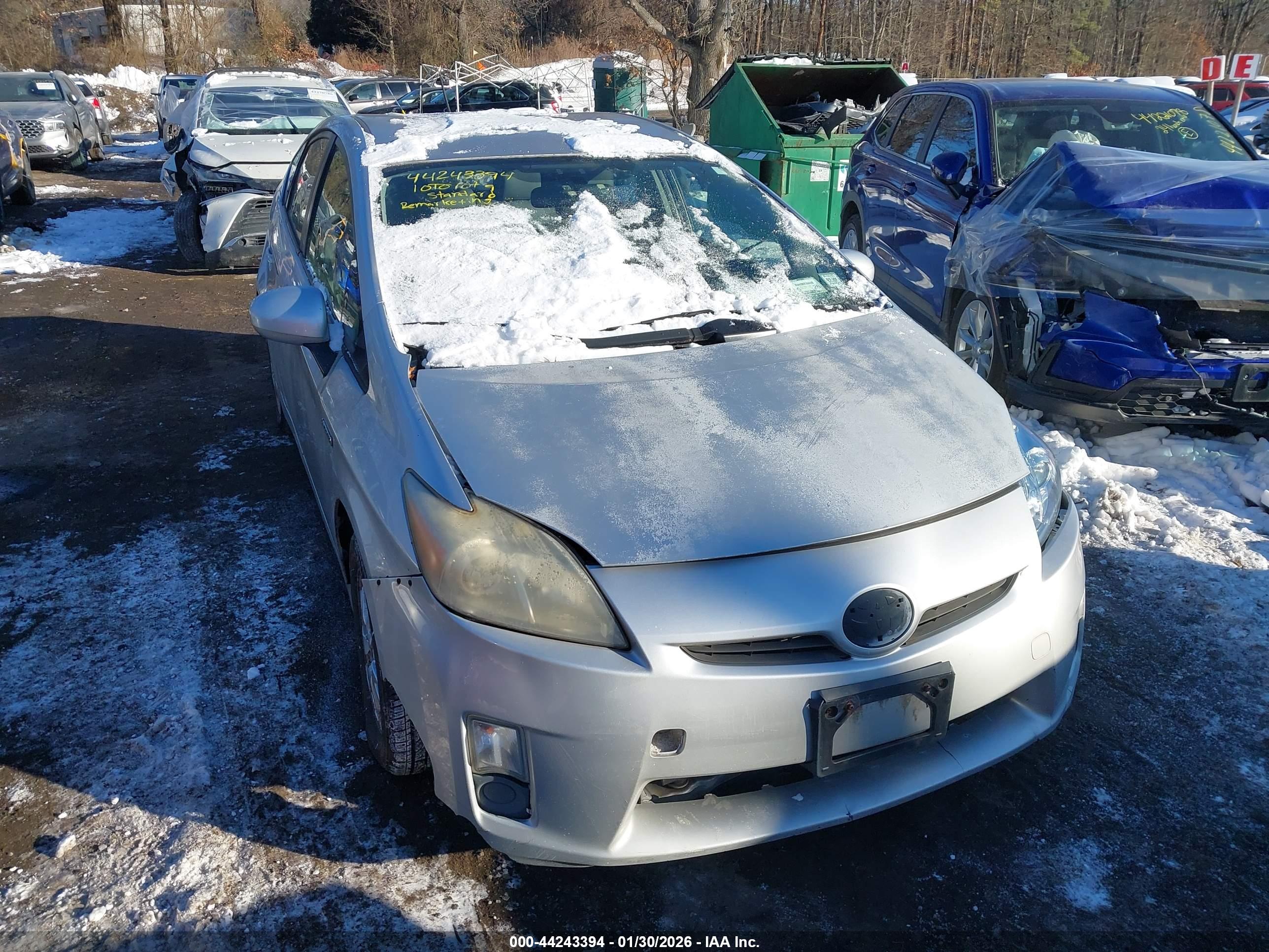 TOYOTA PRIUS image 6