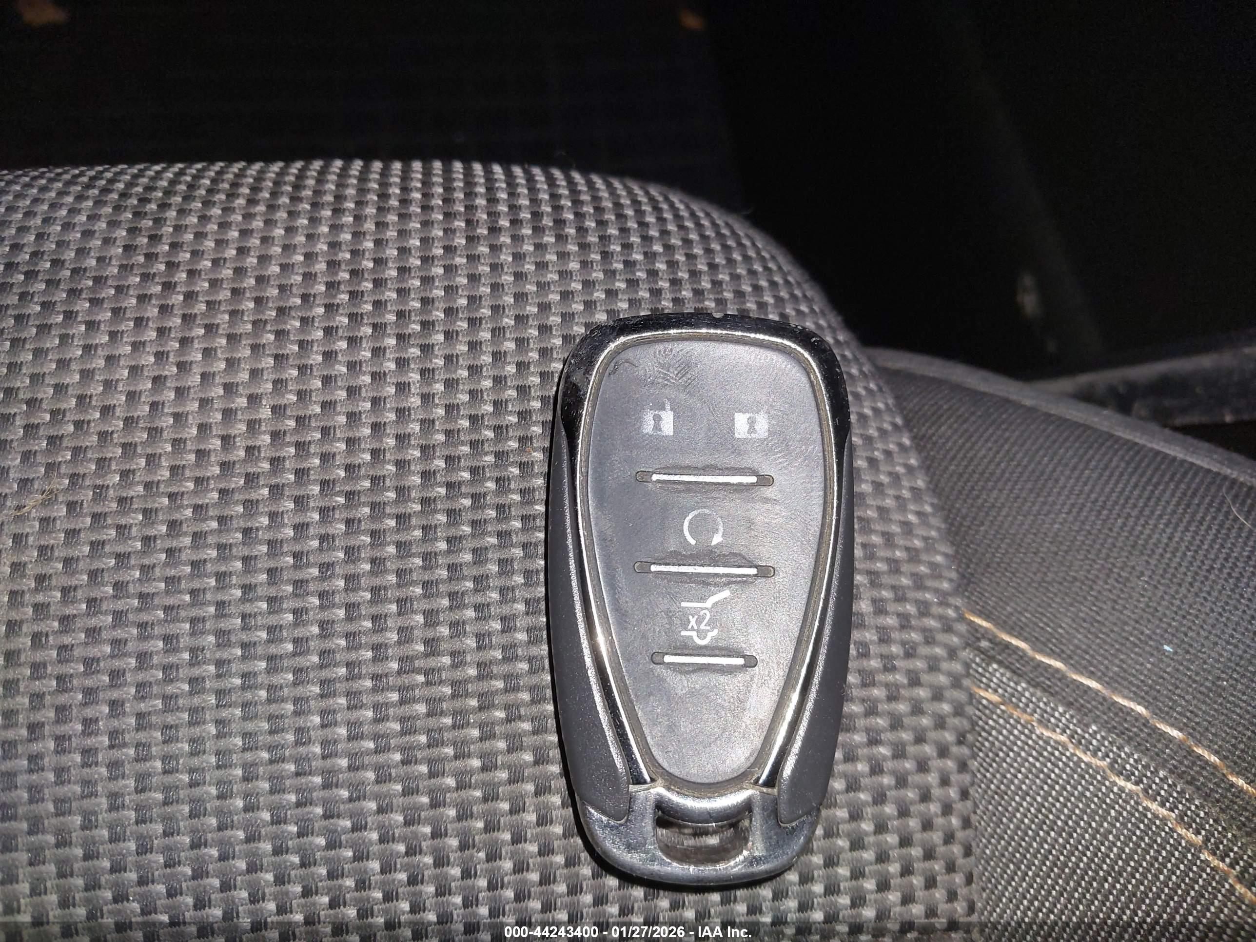 CHEVROLET TRAVERSE image 11