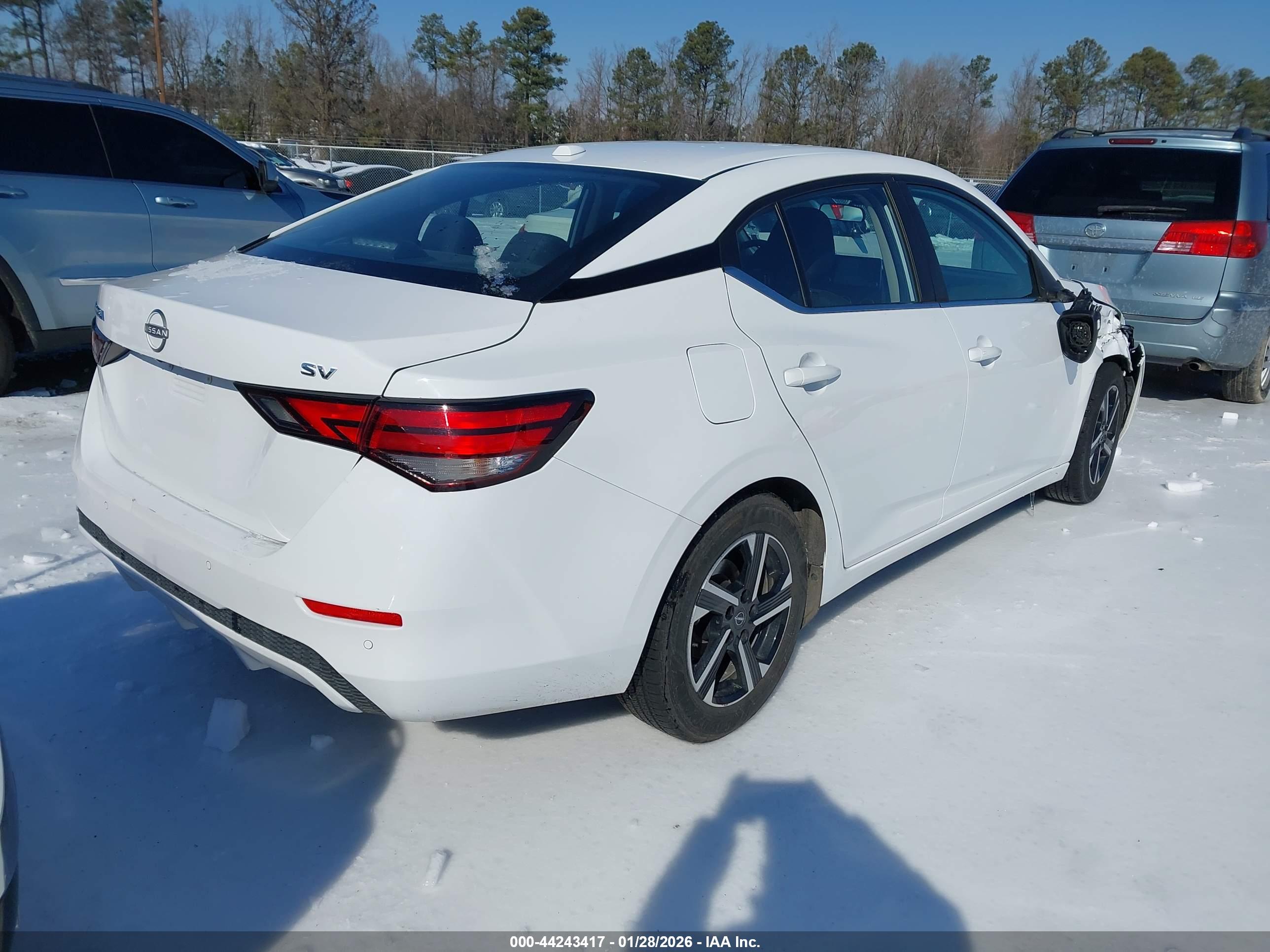 NISSAN SENTRA image 4