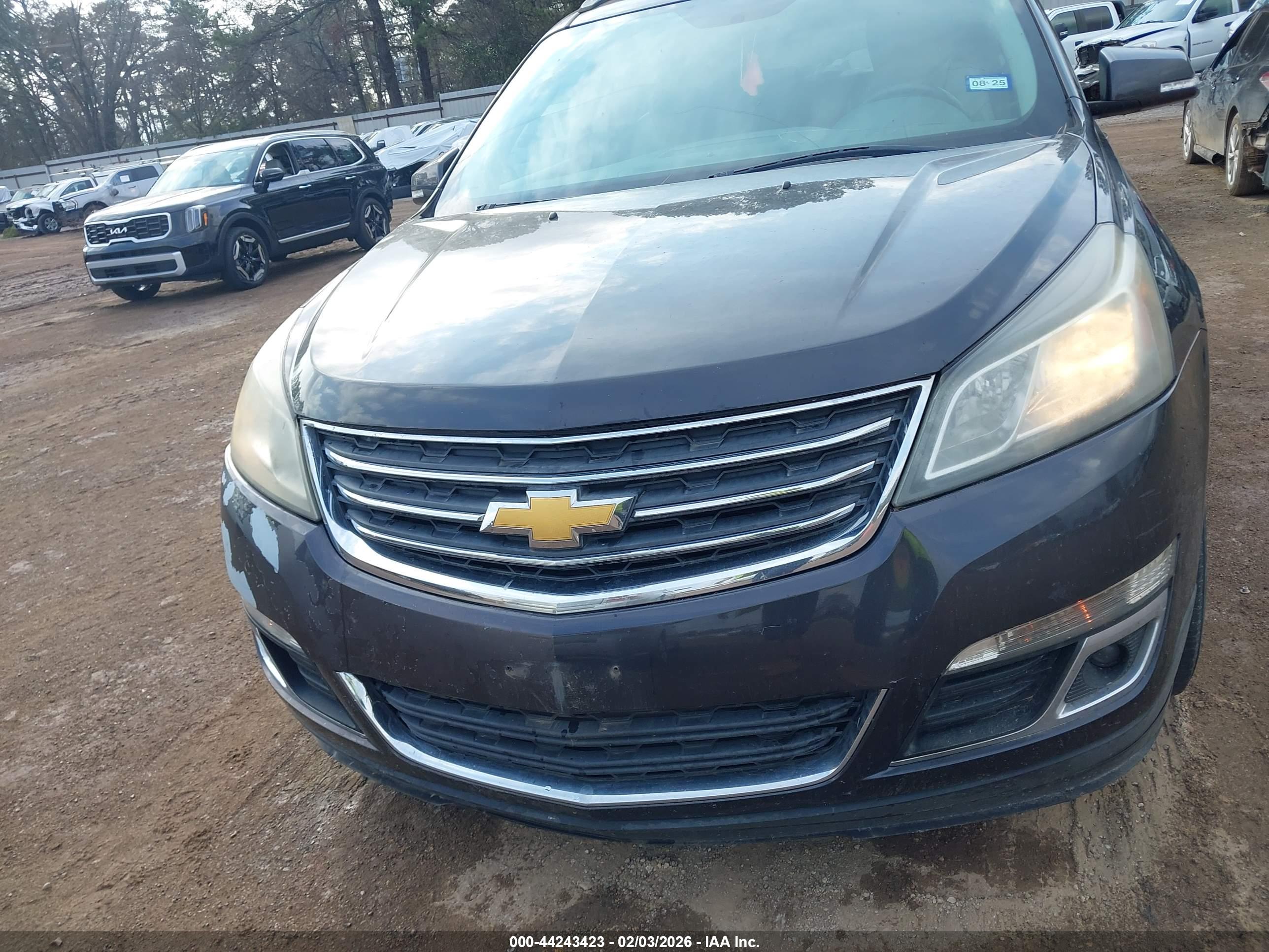 CHEVROLET TRAVERSE image 6