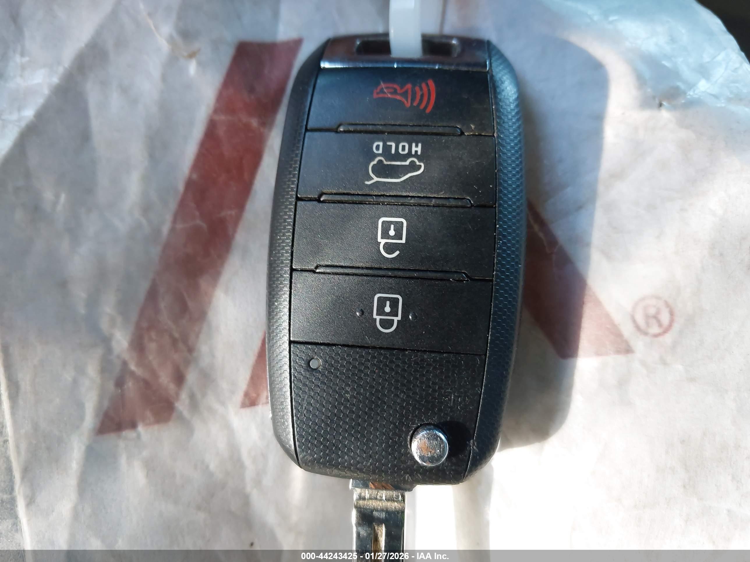 KIA SORENTO image 11