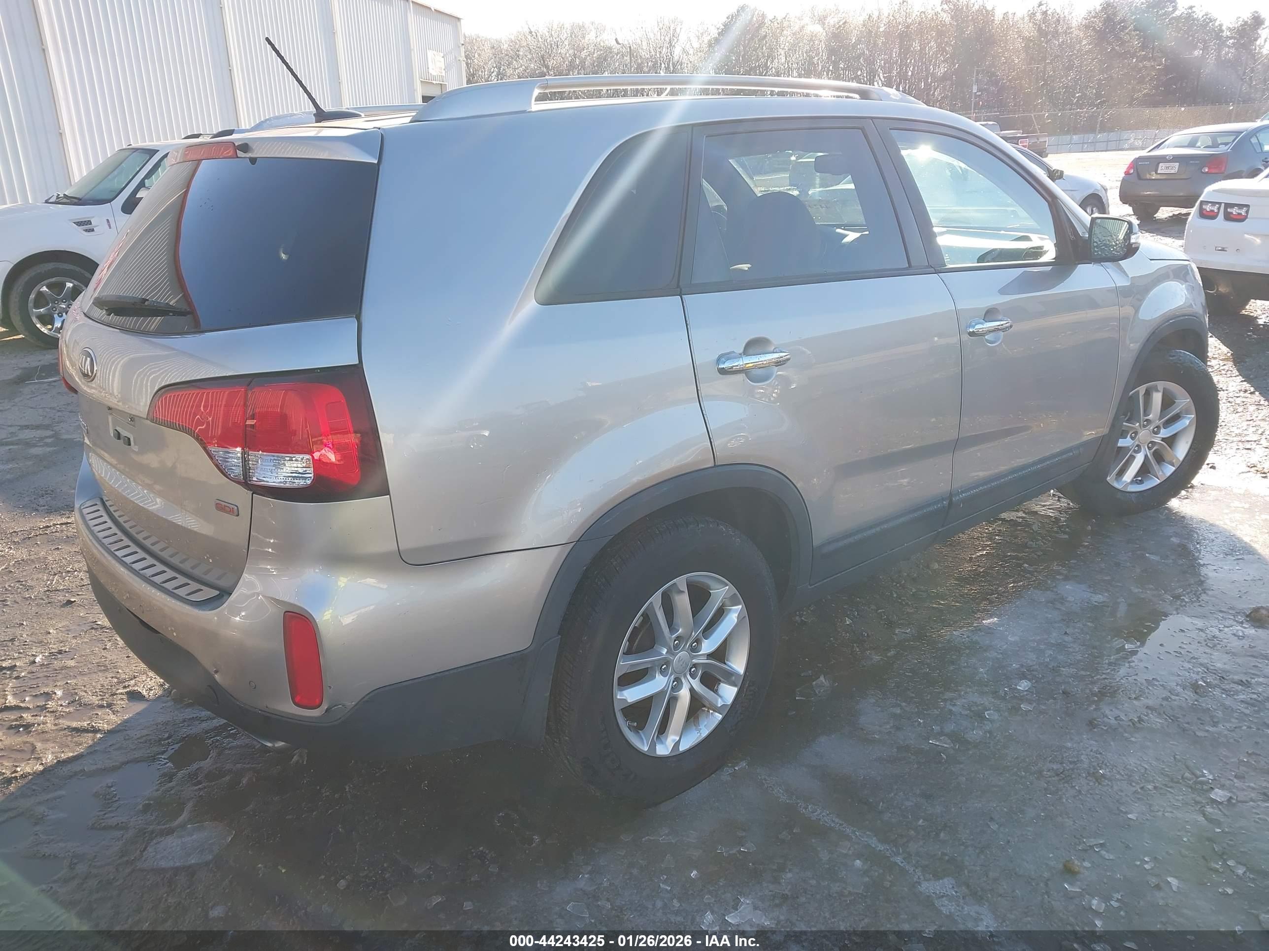 KIA SORENTO image 4