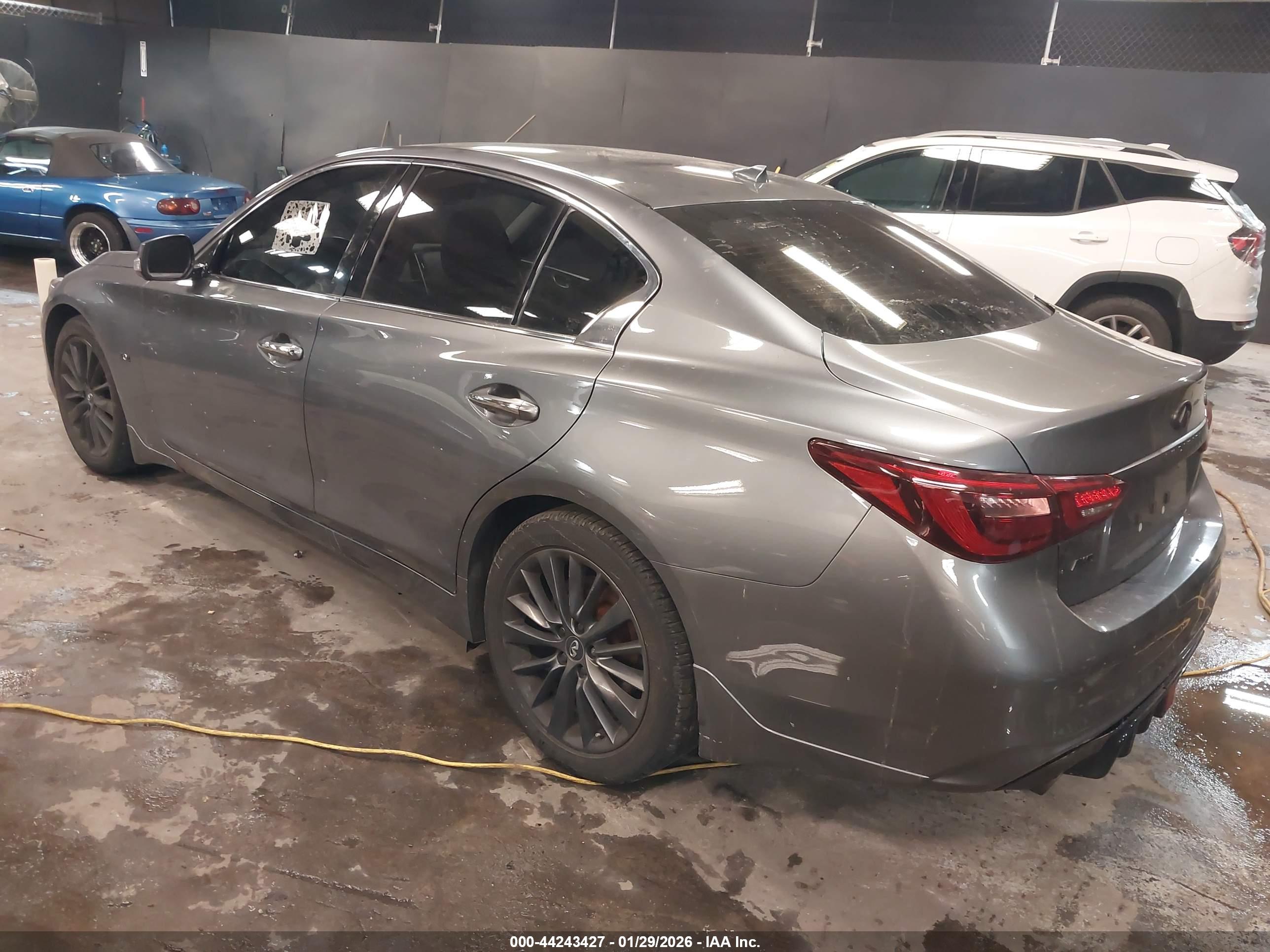 INFINITI Q50 image 3