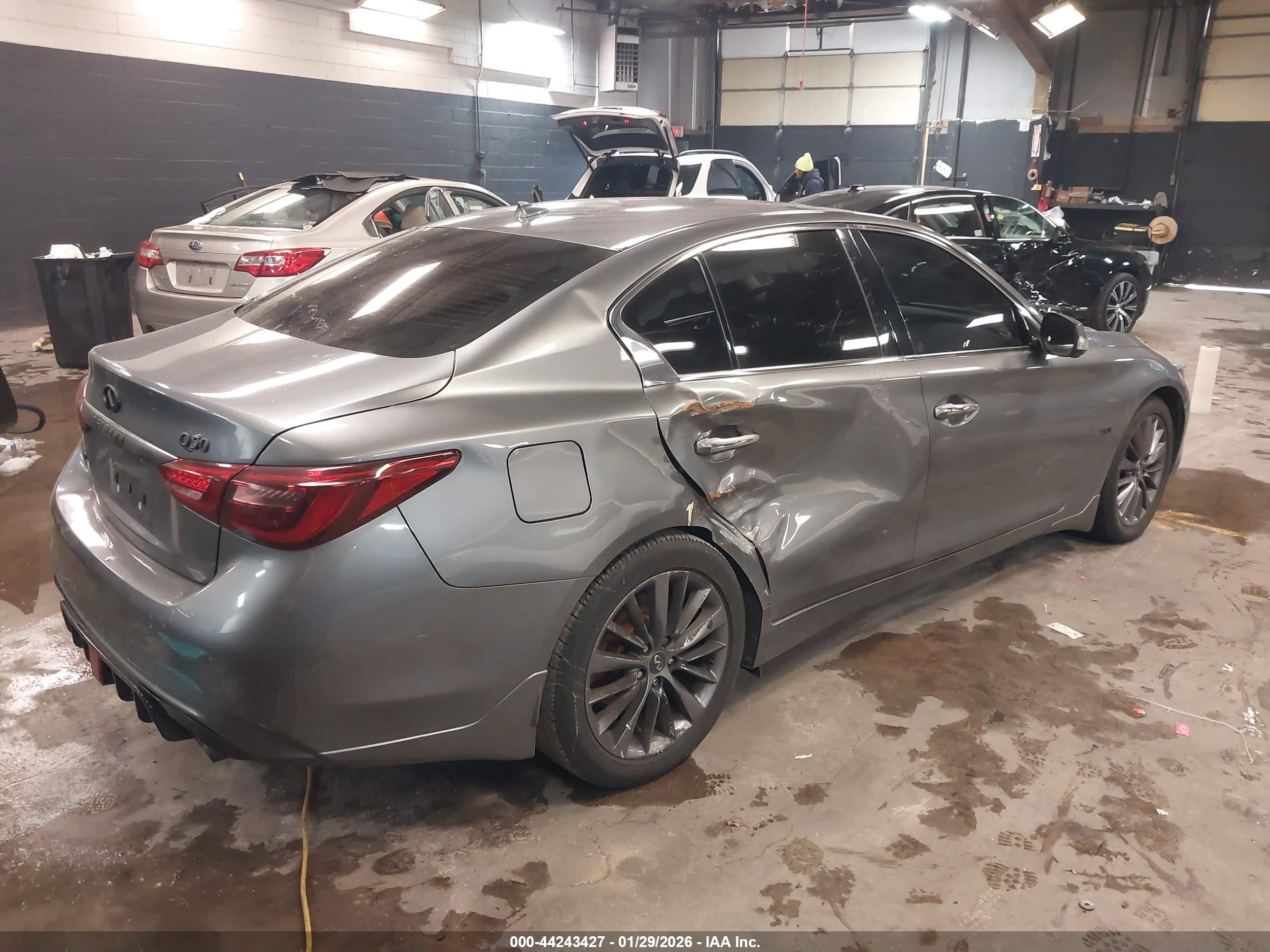 INFINITI Q50 image 4