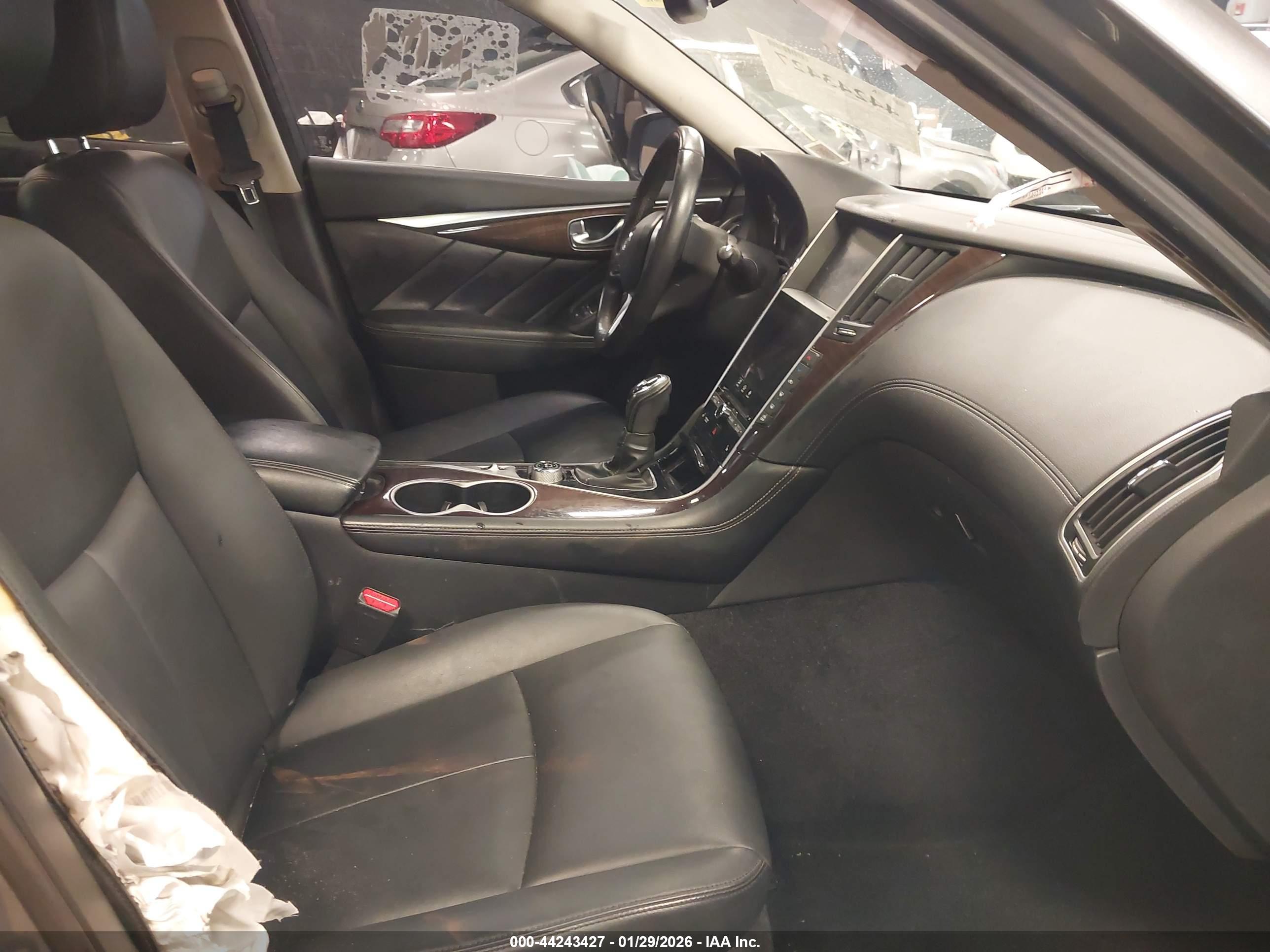 INFINITI Q50 image 5