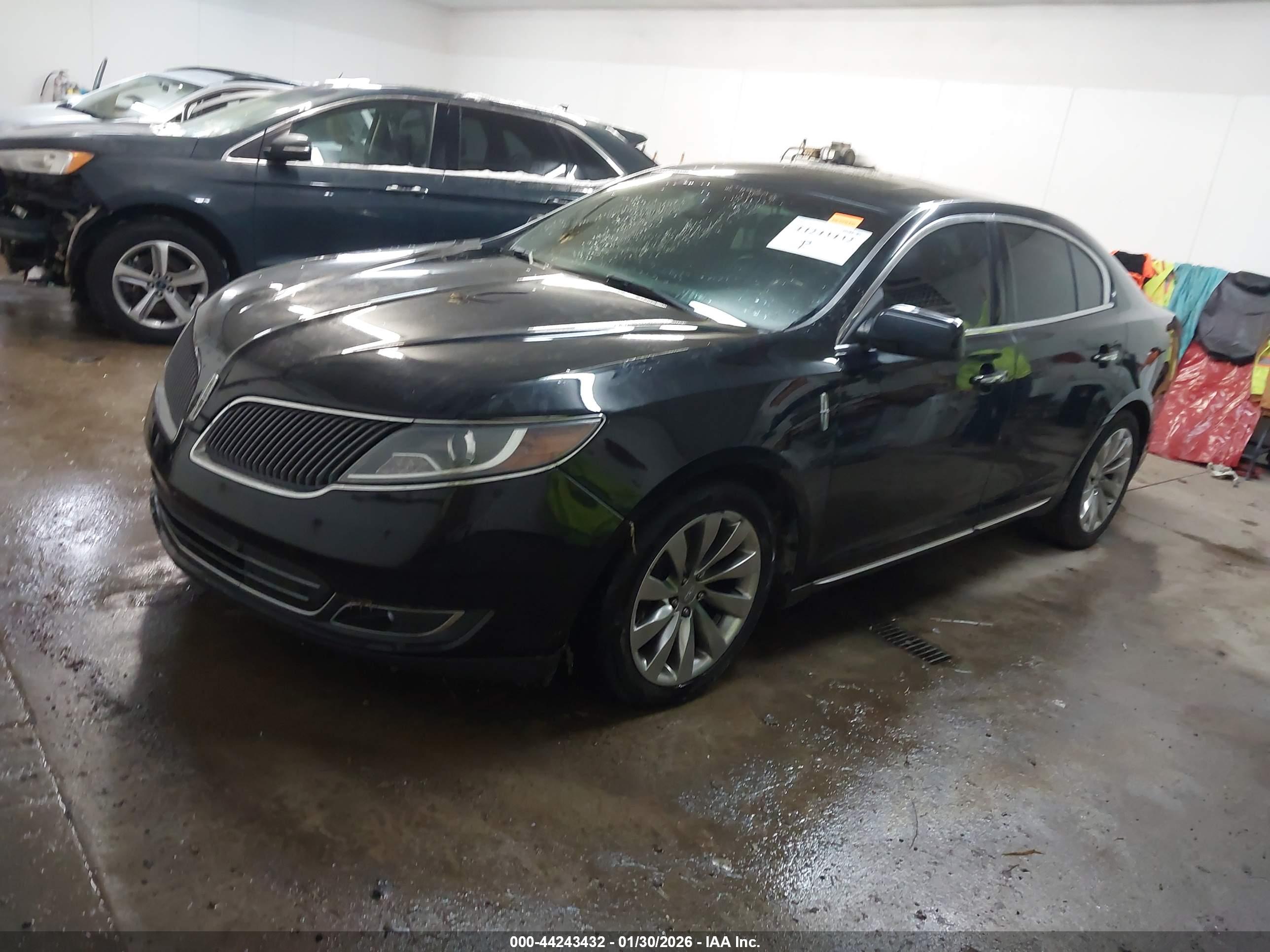 LINCOLN MKS image 2