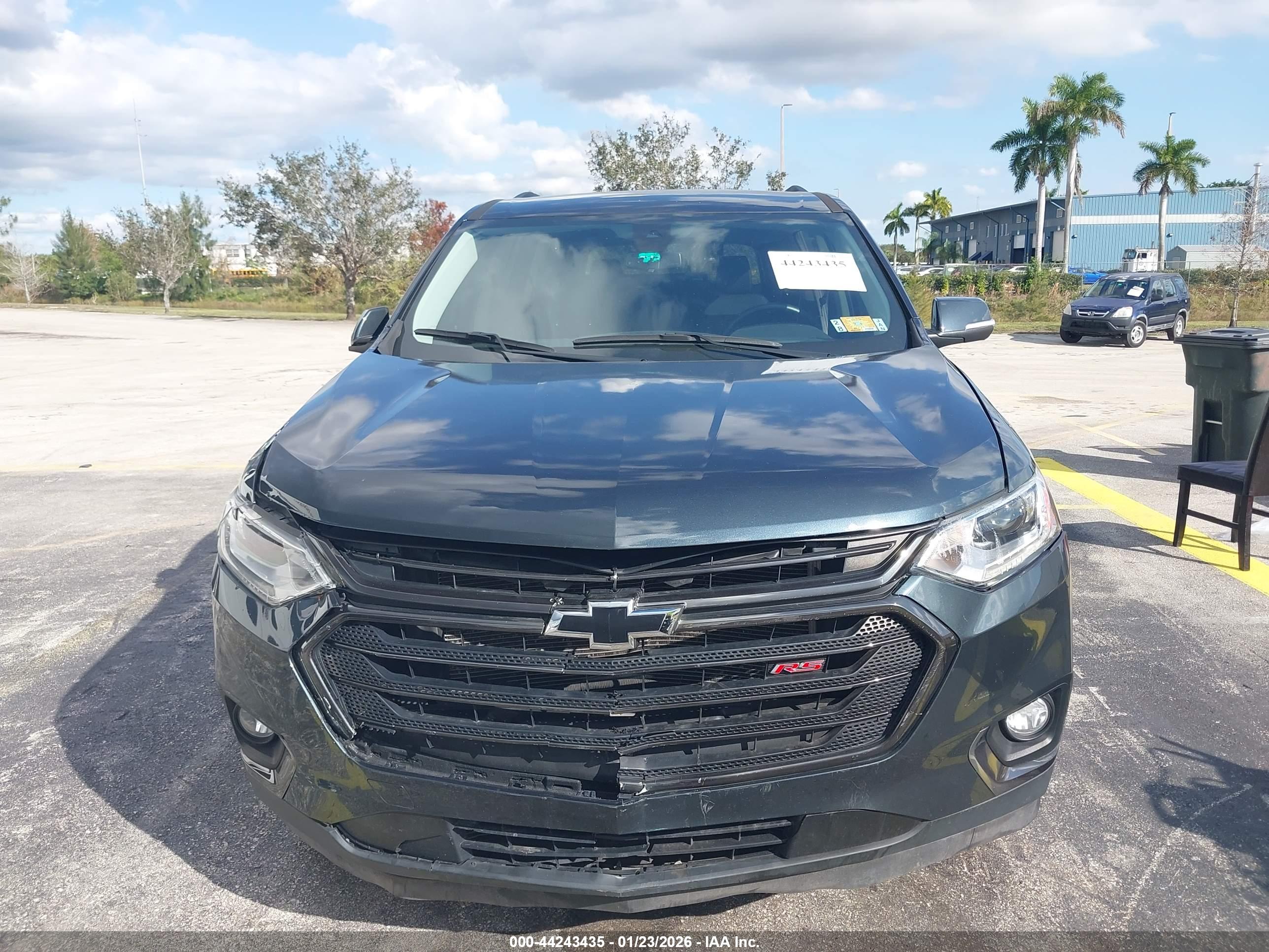 CHEVROLET TRAVERSE image 6