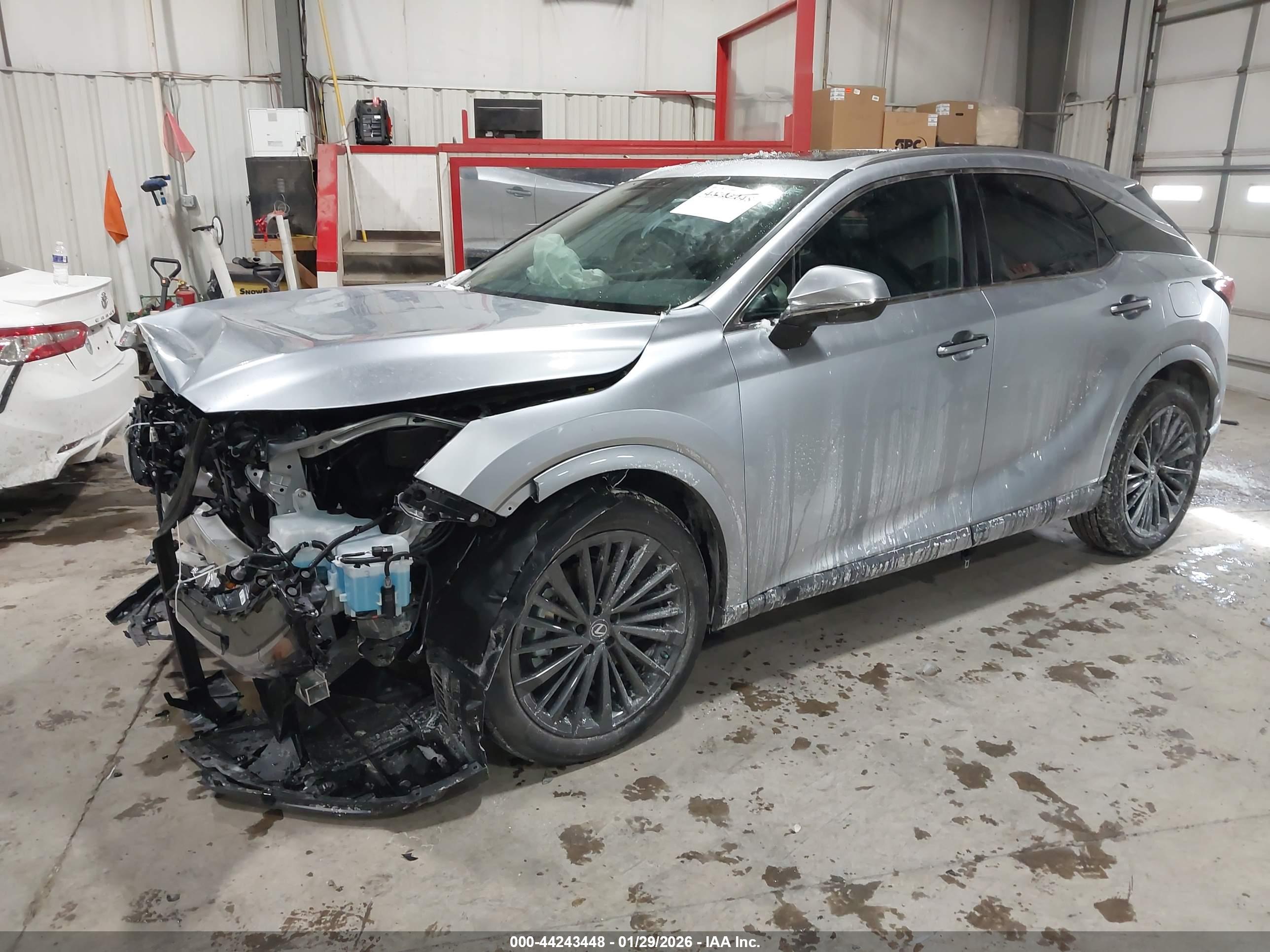 LEXUS RX image 2