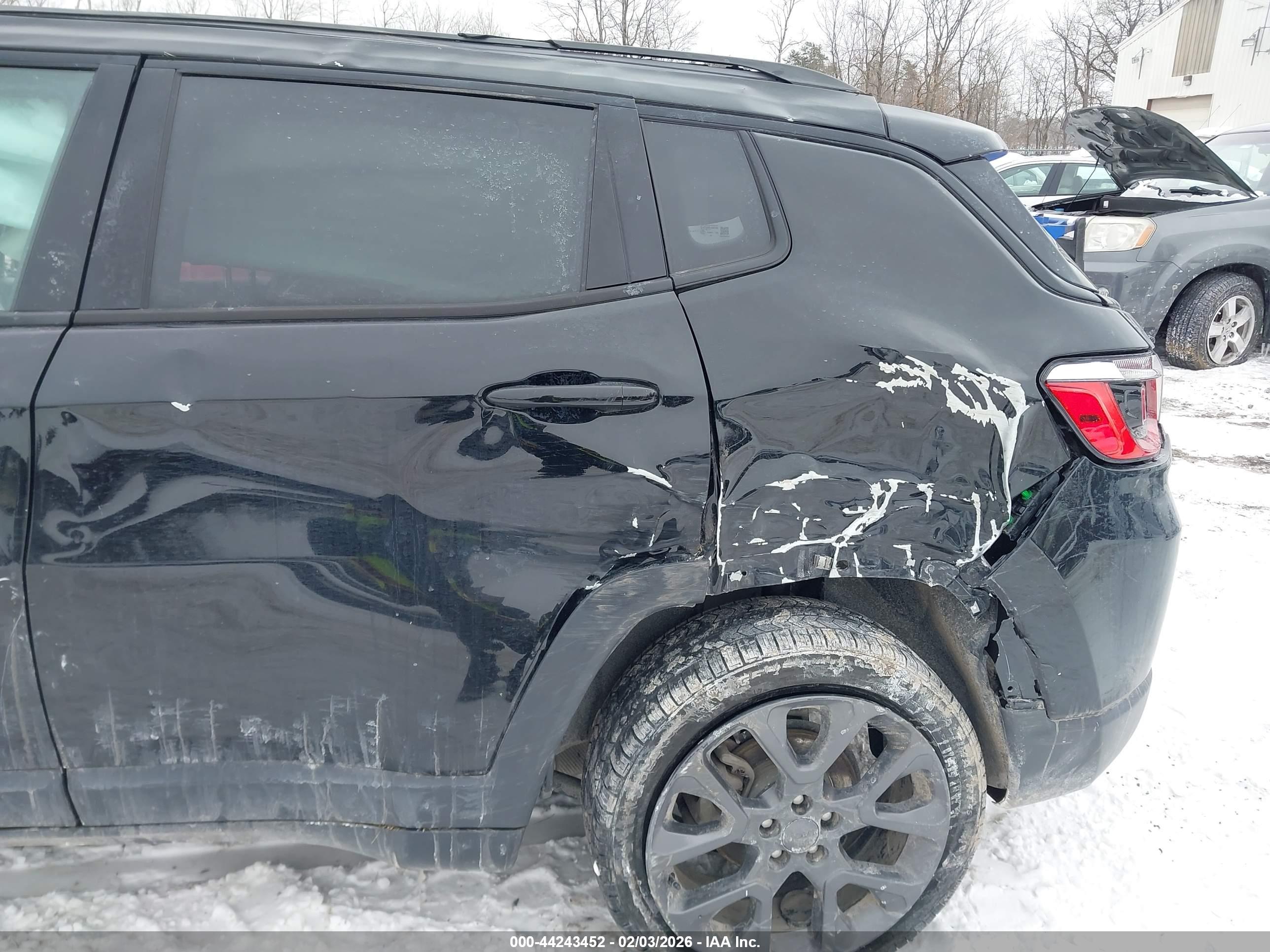 JEEP COMPASS image 6