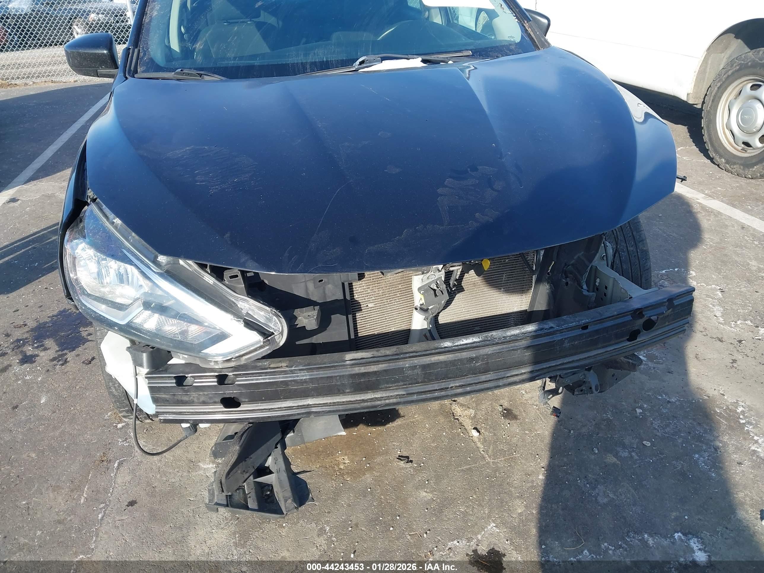 NISSAN SENTRA image 6