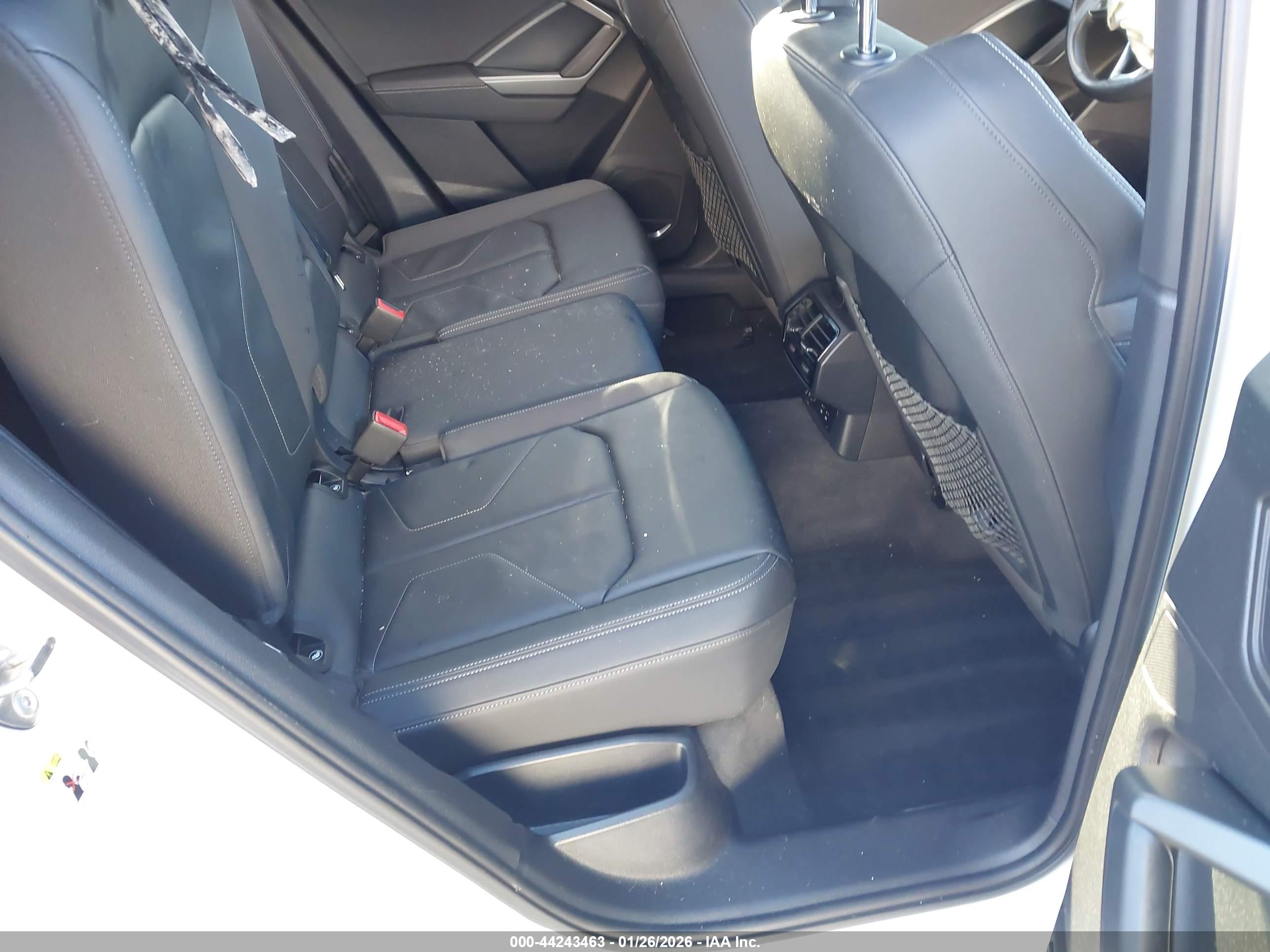 AUDI Q3 image 8