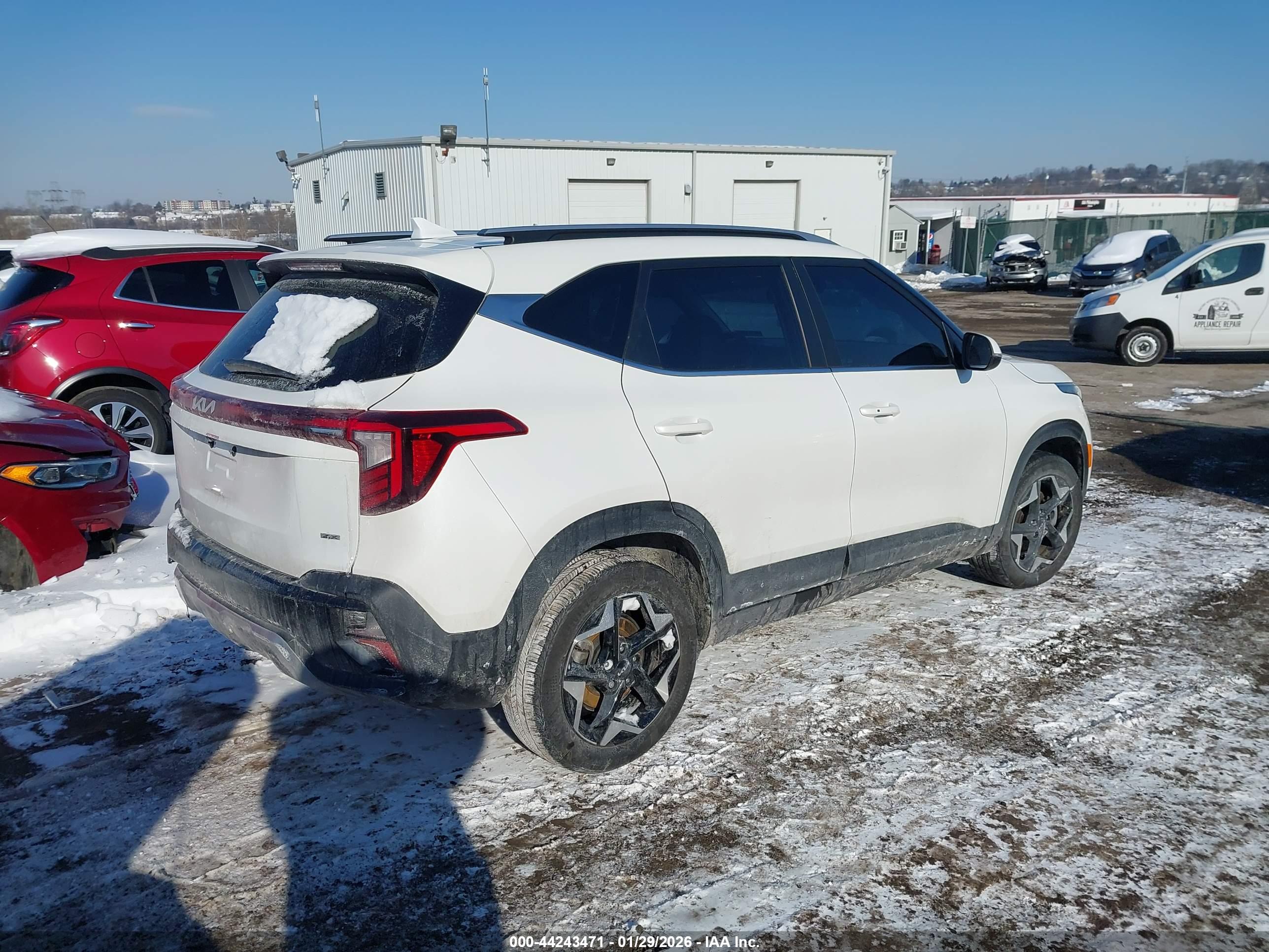 KIA SELTOS image 4