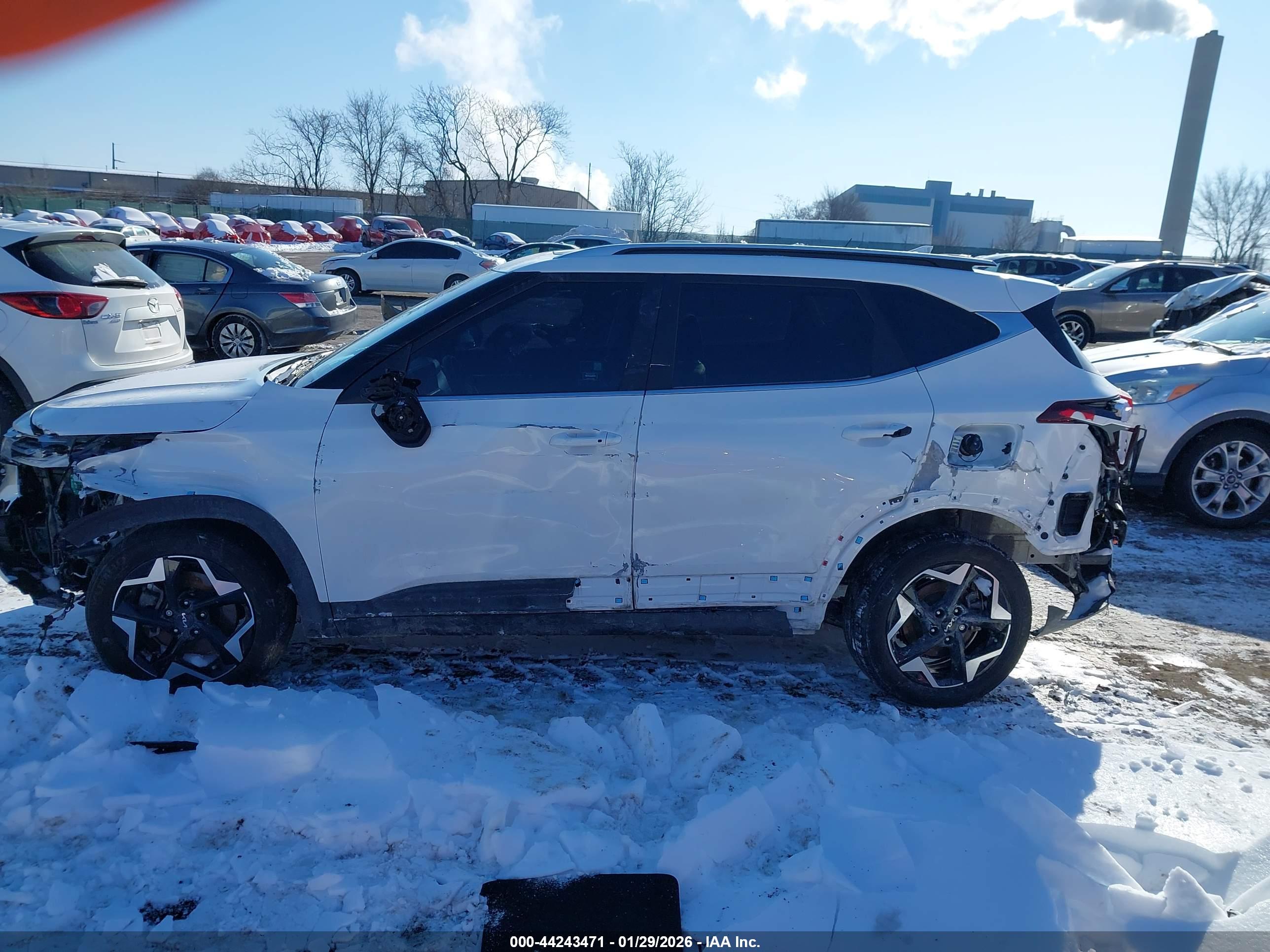 KIA SELTOS image 6