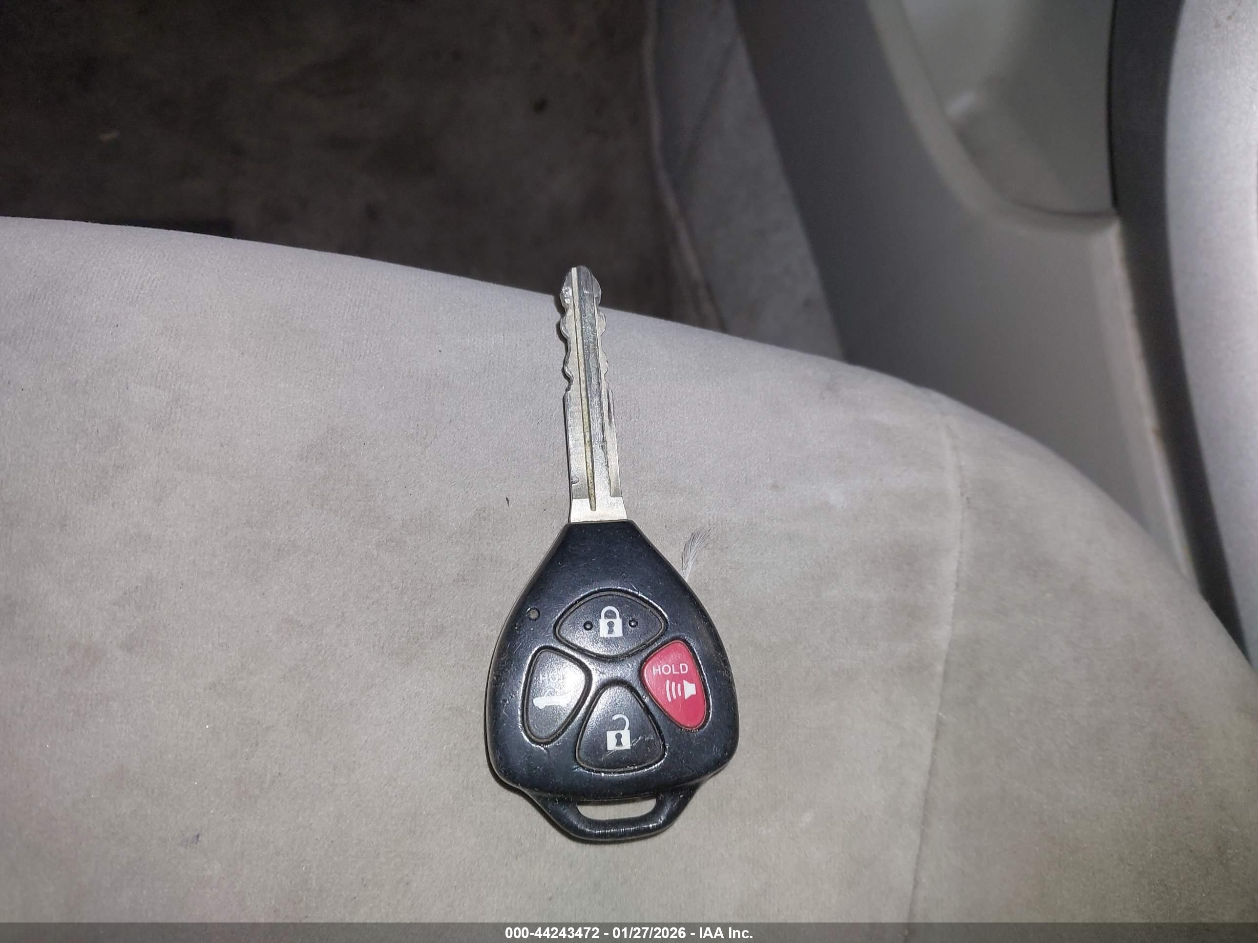 TOYOTA COROLLA image 11