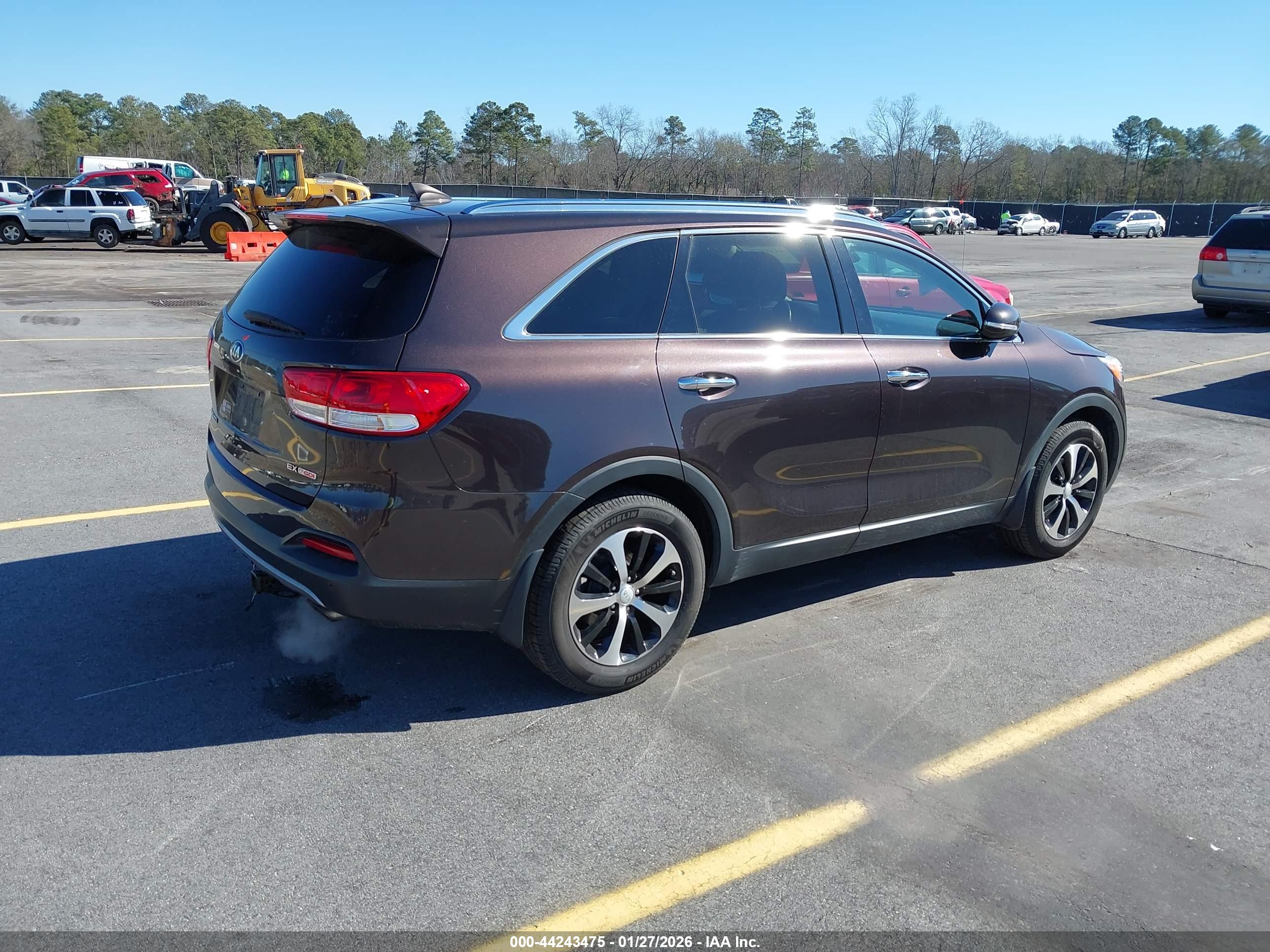 KIA SORENTO image 4
