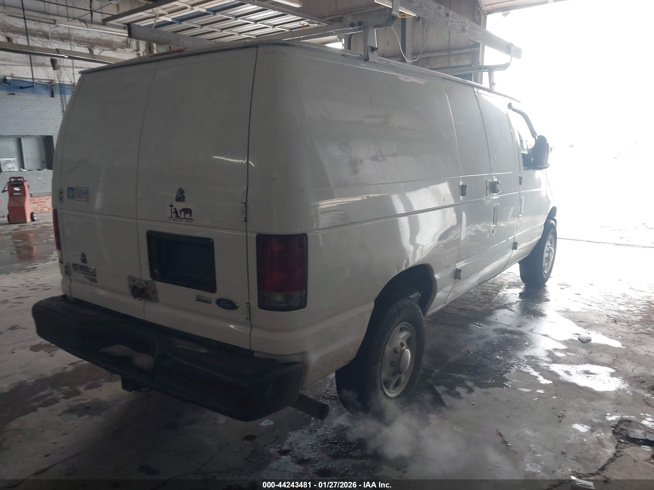 FORD E-350 image 4