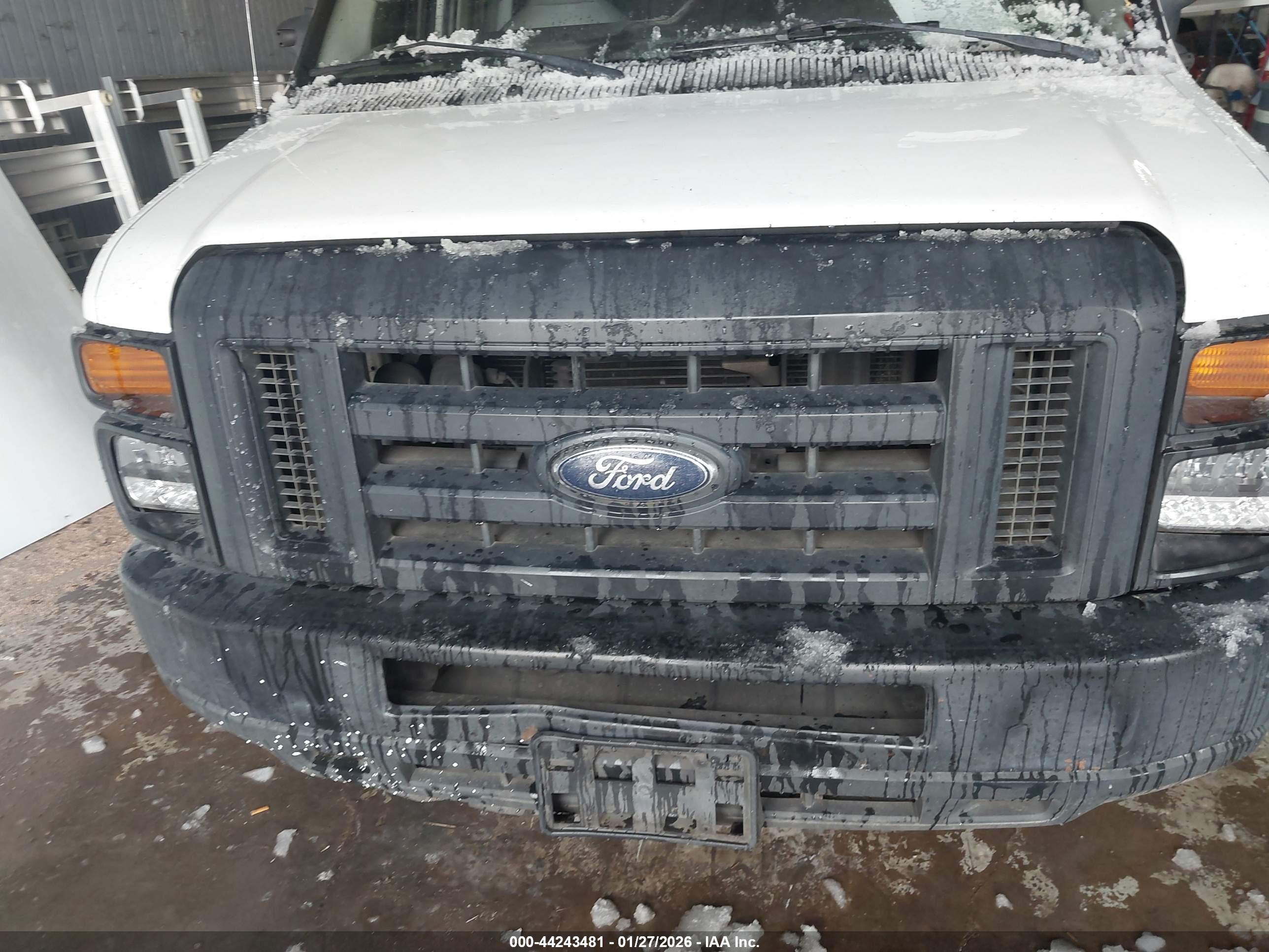 FORD E-350 image 6