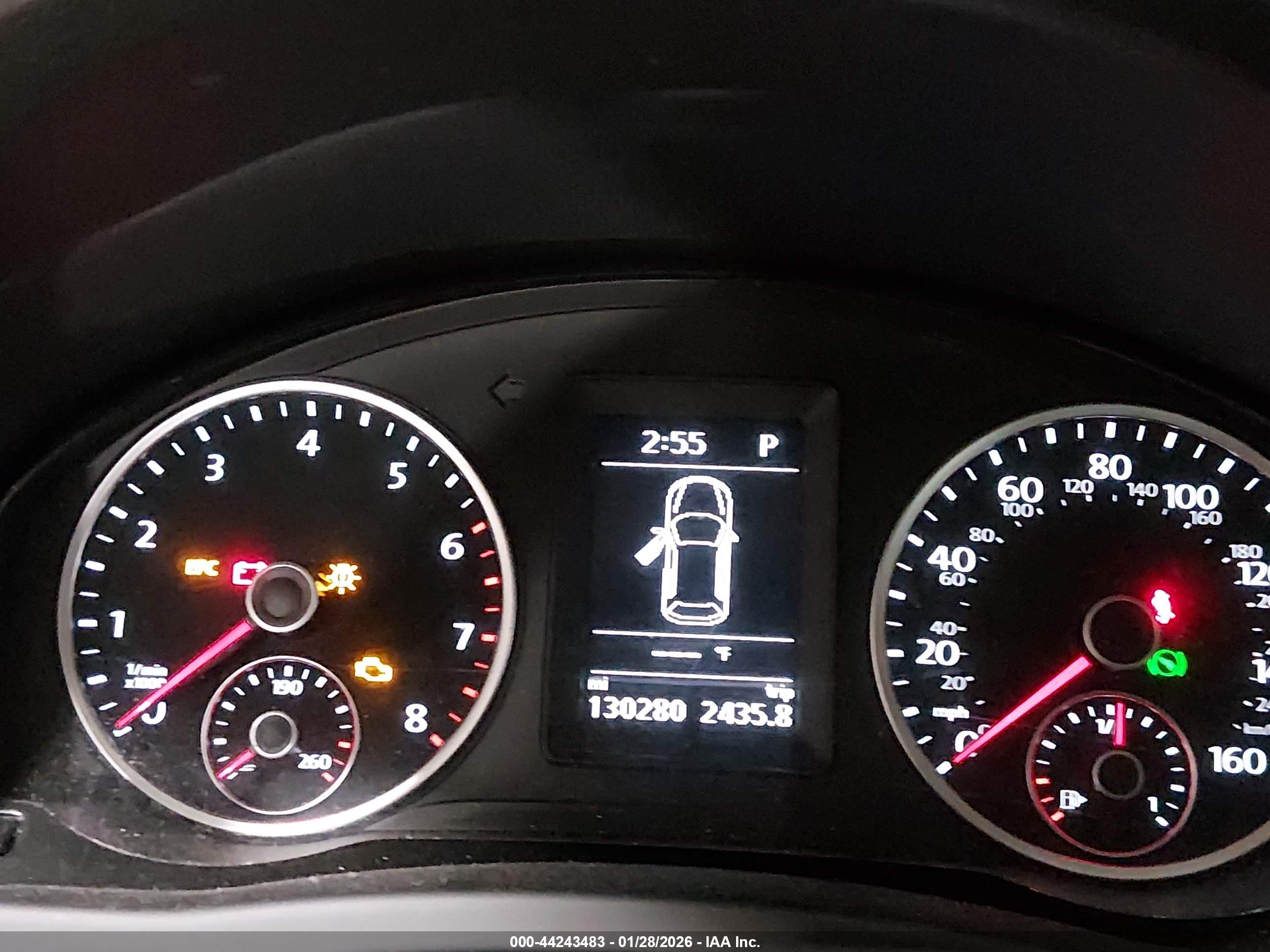 VOLKSWAGEN TIGUAN image 7