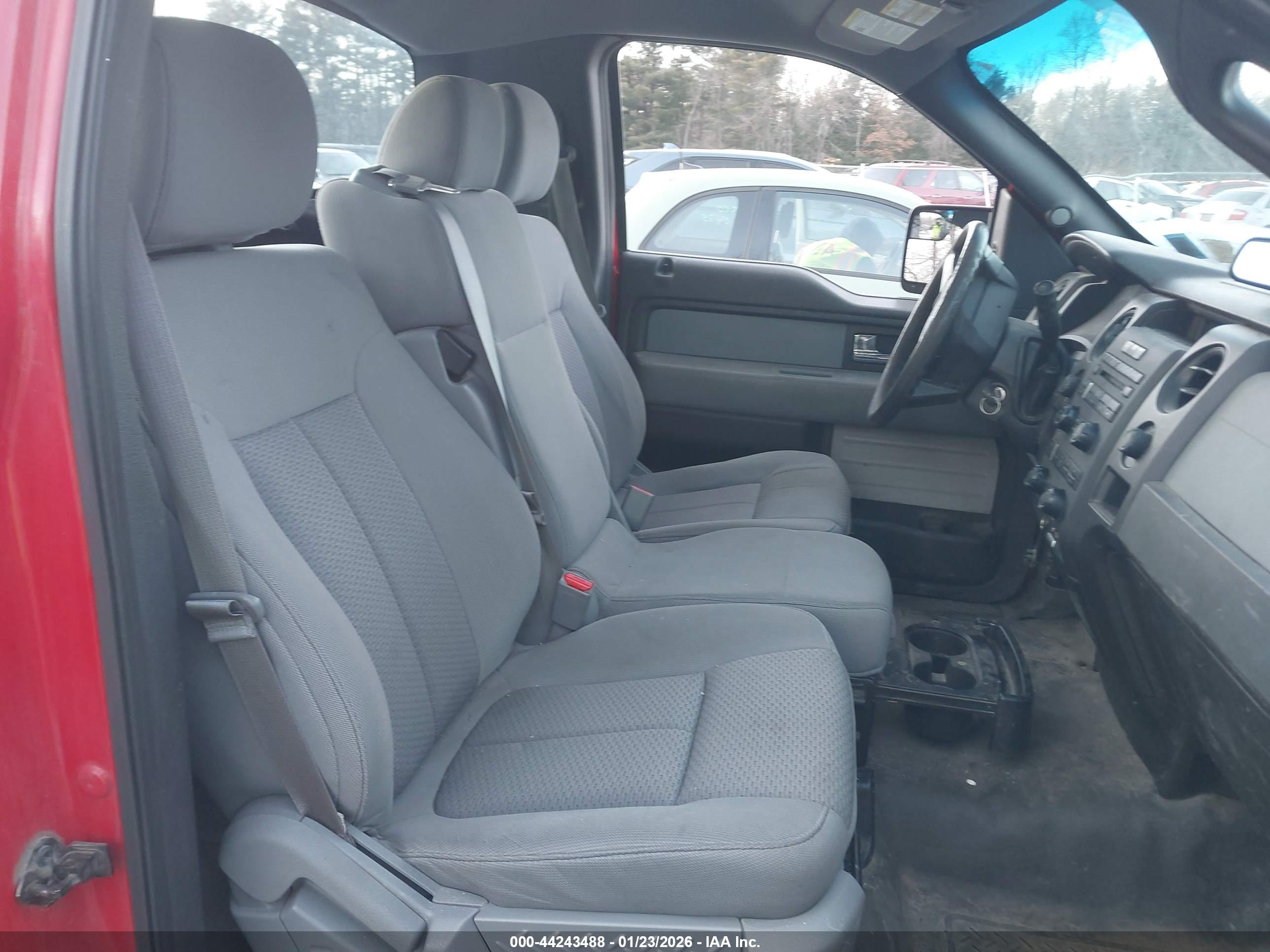 FORD F-150 image 8