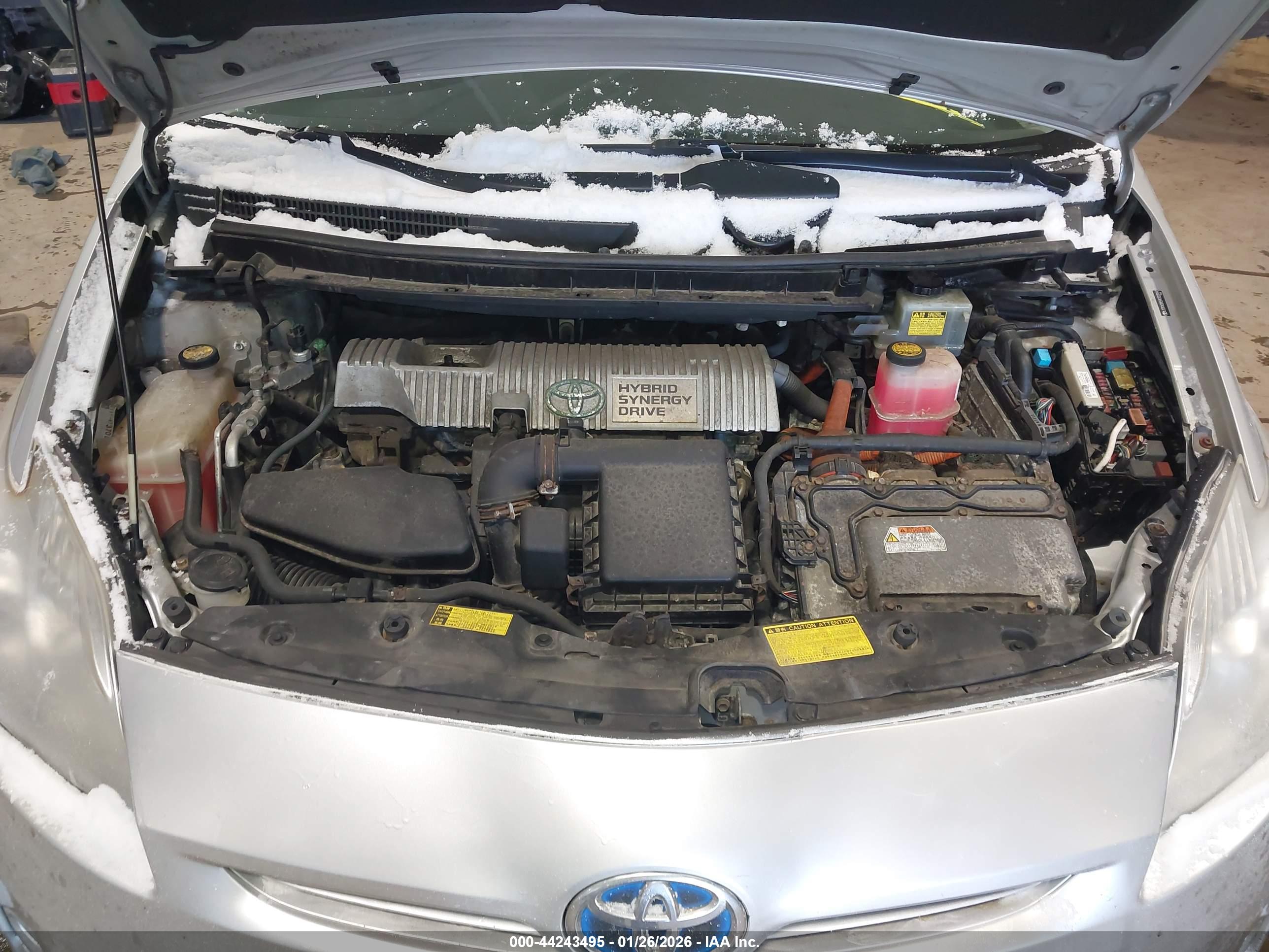 TOYOTA PRIUS image 10