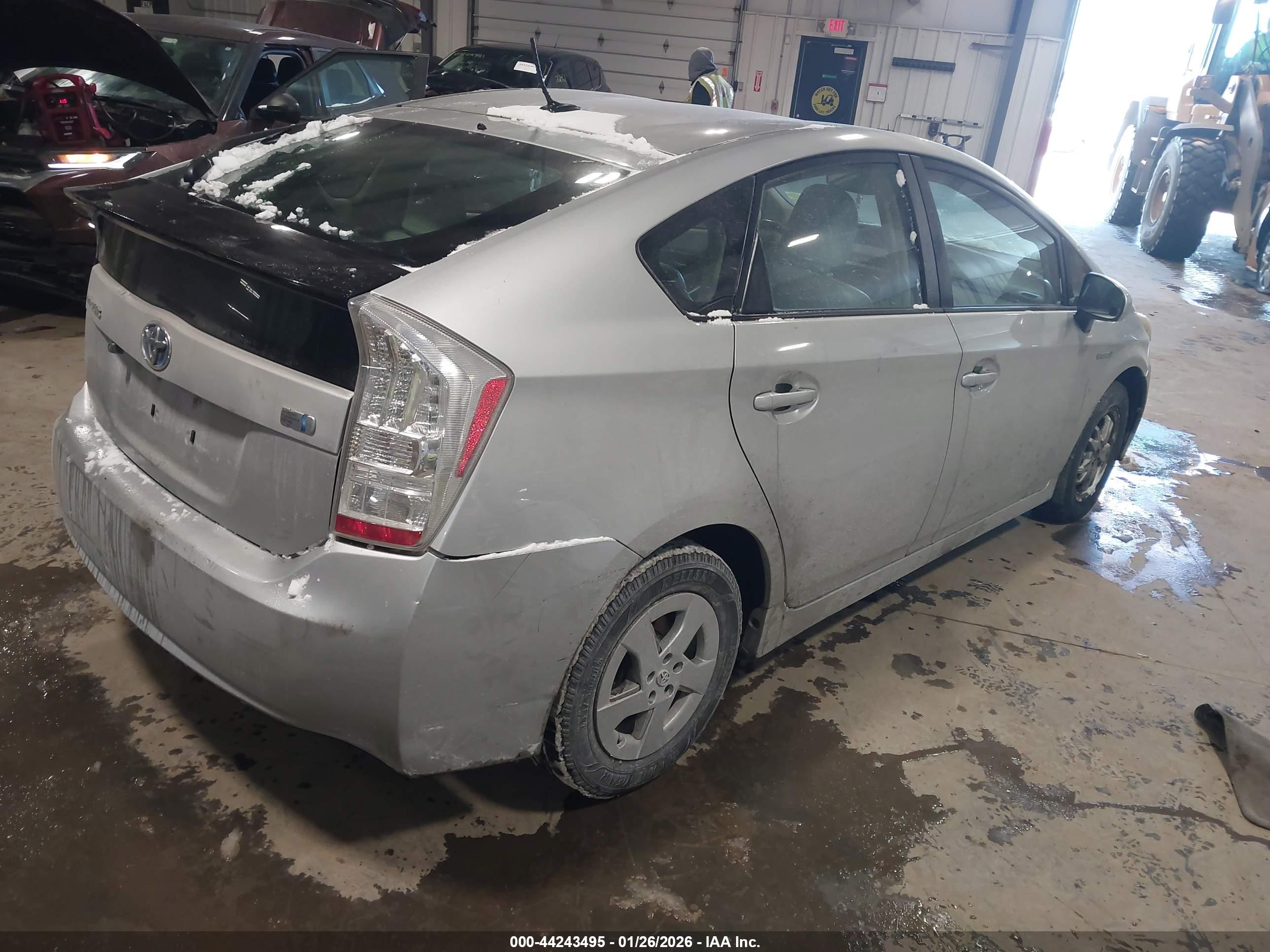 TOYOTA PRIUS image 4