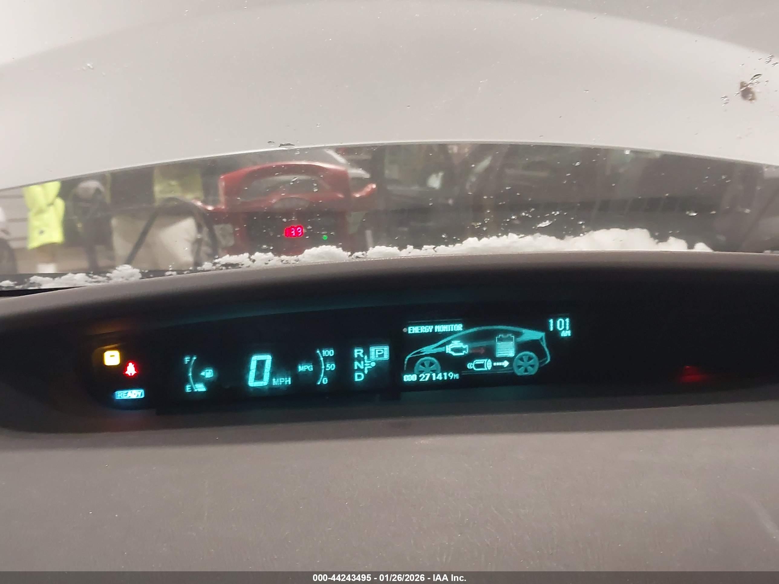 TOYOTA PRIUS image 7