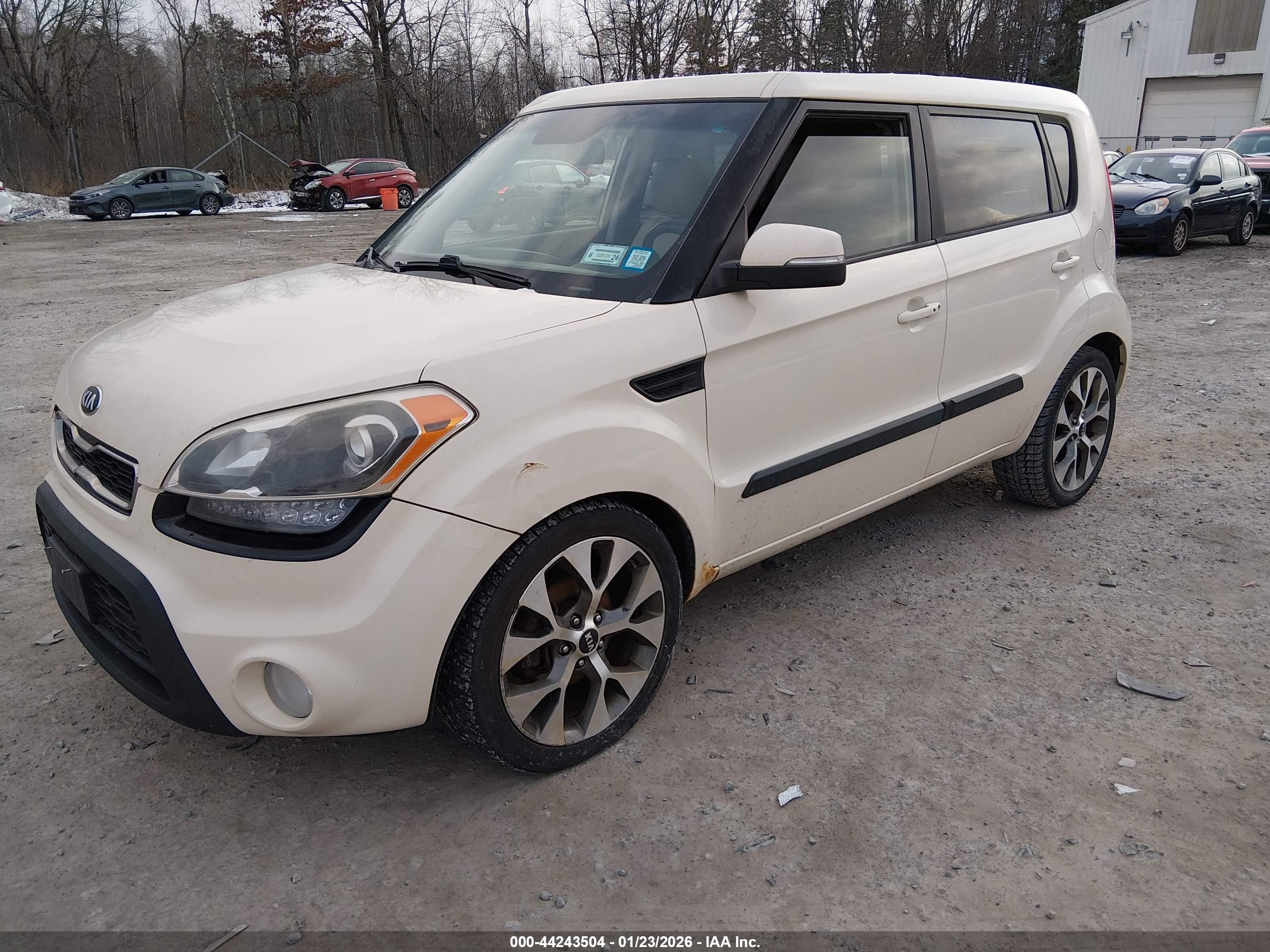 KIA SOUL image 2