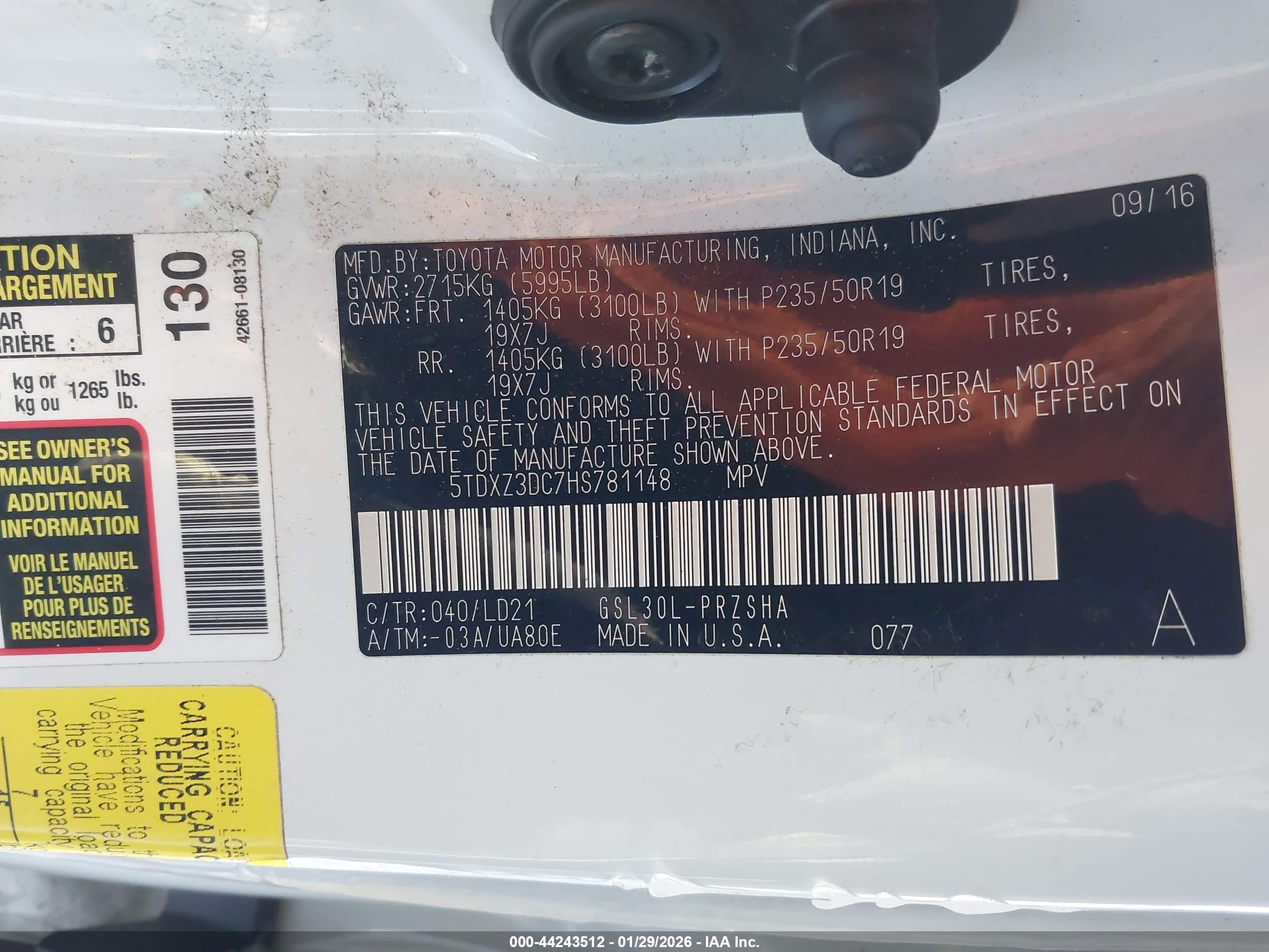 TOYOTA SIENNA image 9