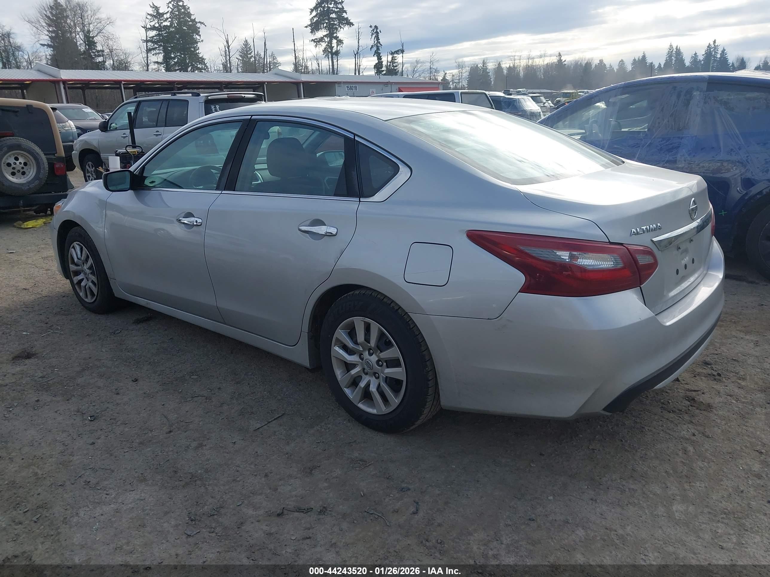 NISSAN ALTIMA image 3