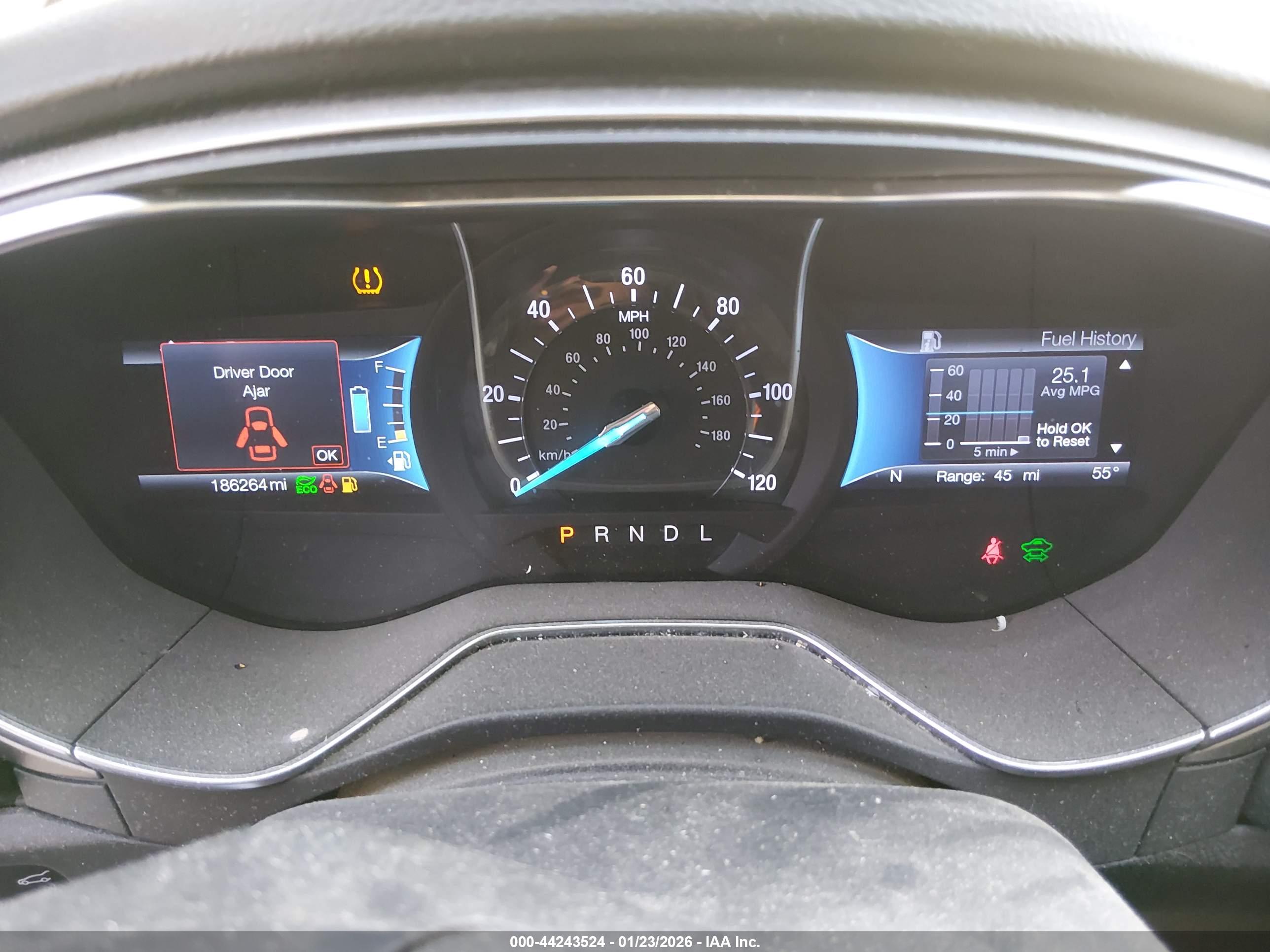 FORD FUSION image 7
