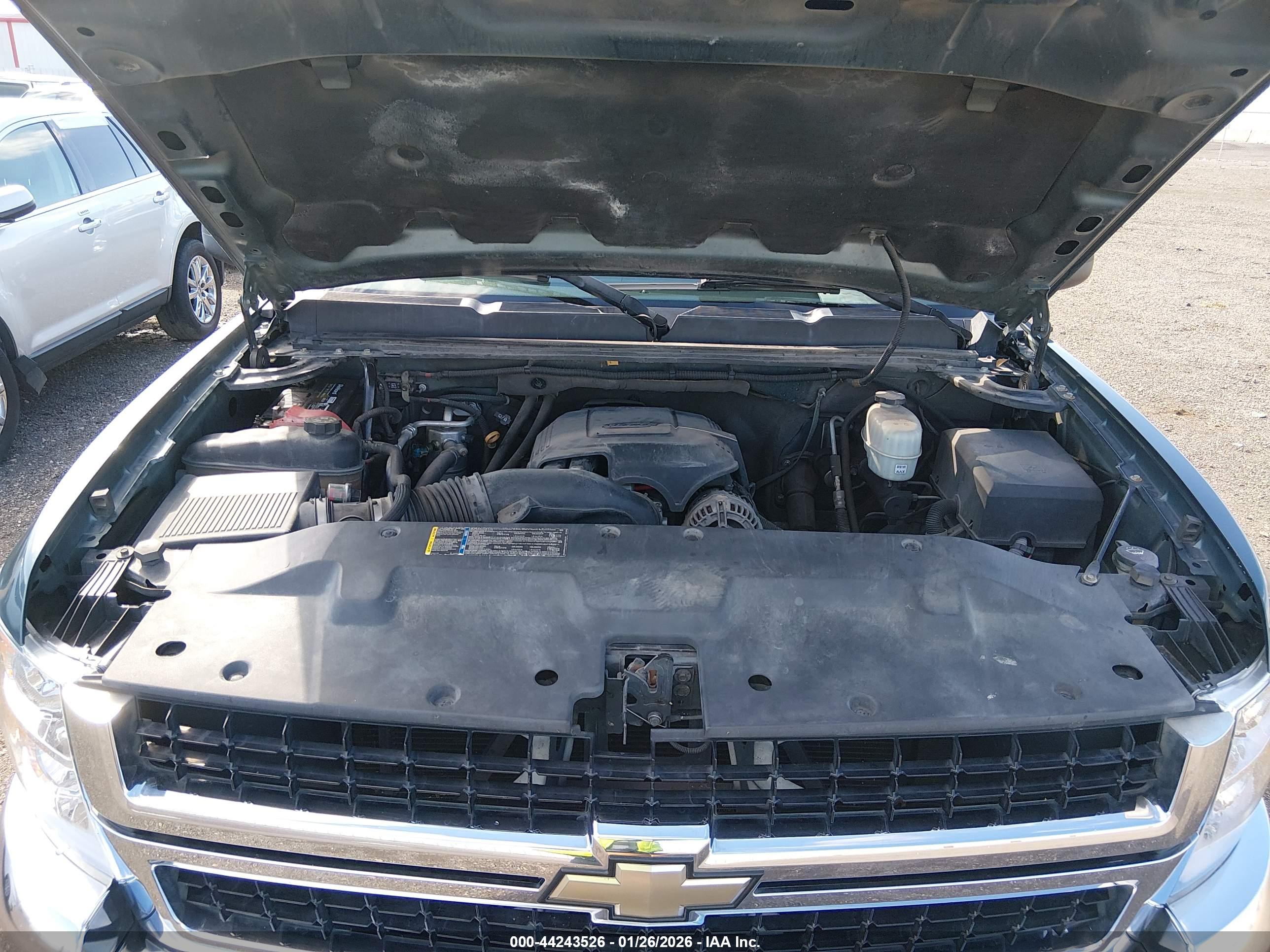 CHEVROLET SILVERADO image 10