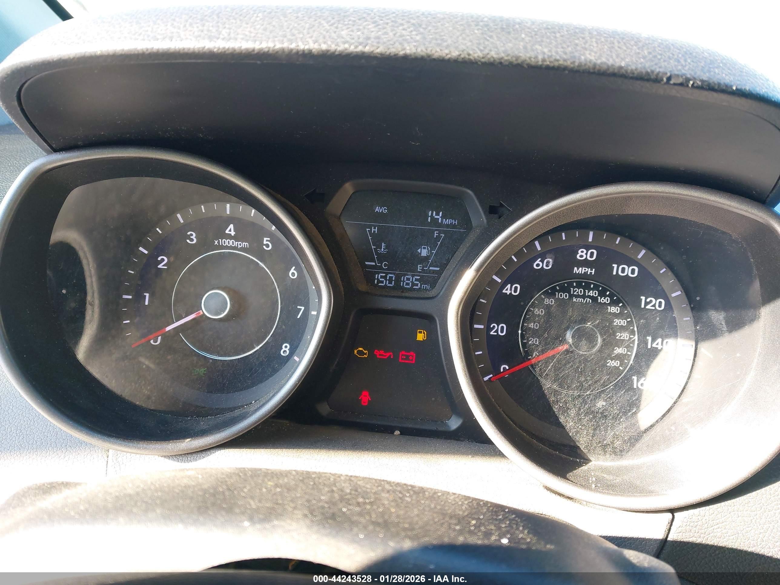 HYUNDAI ELANTRA image 7