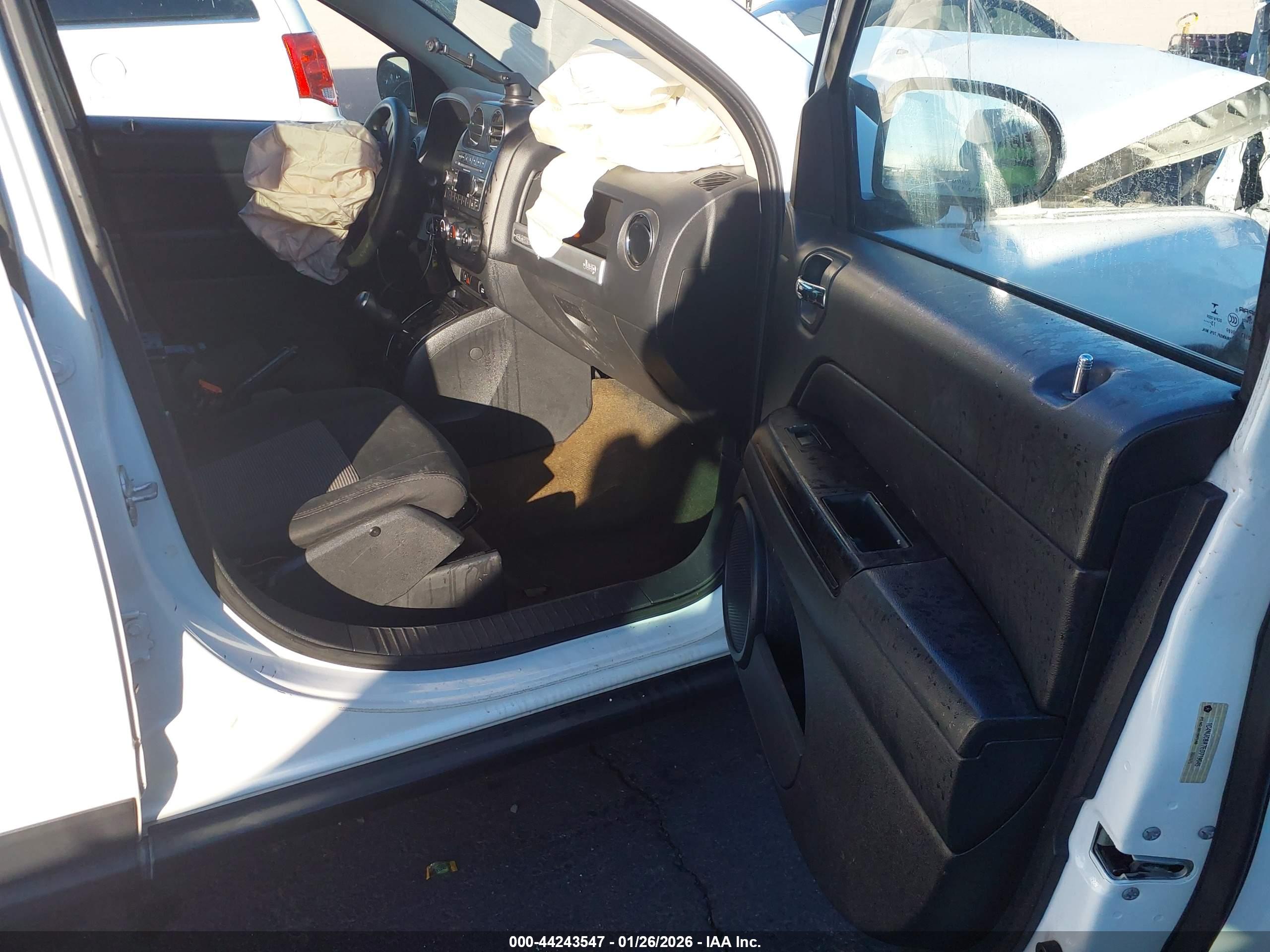 JEEP COMPASS image 5