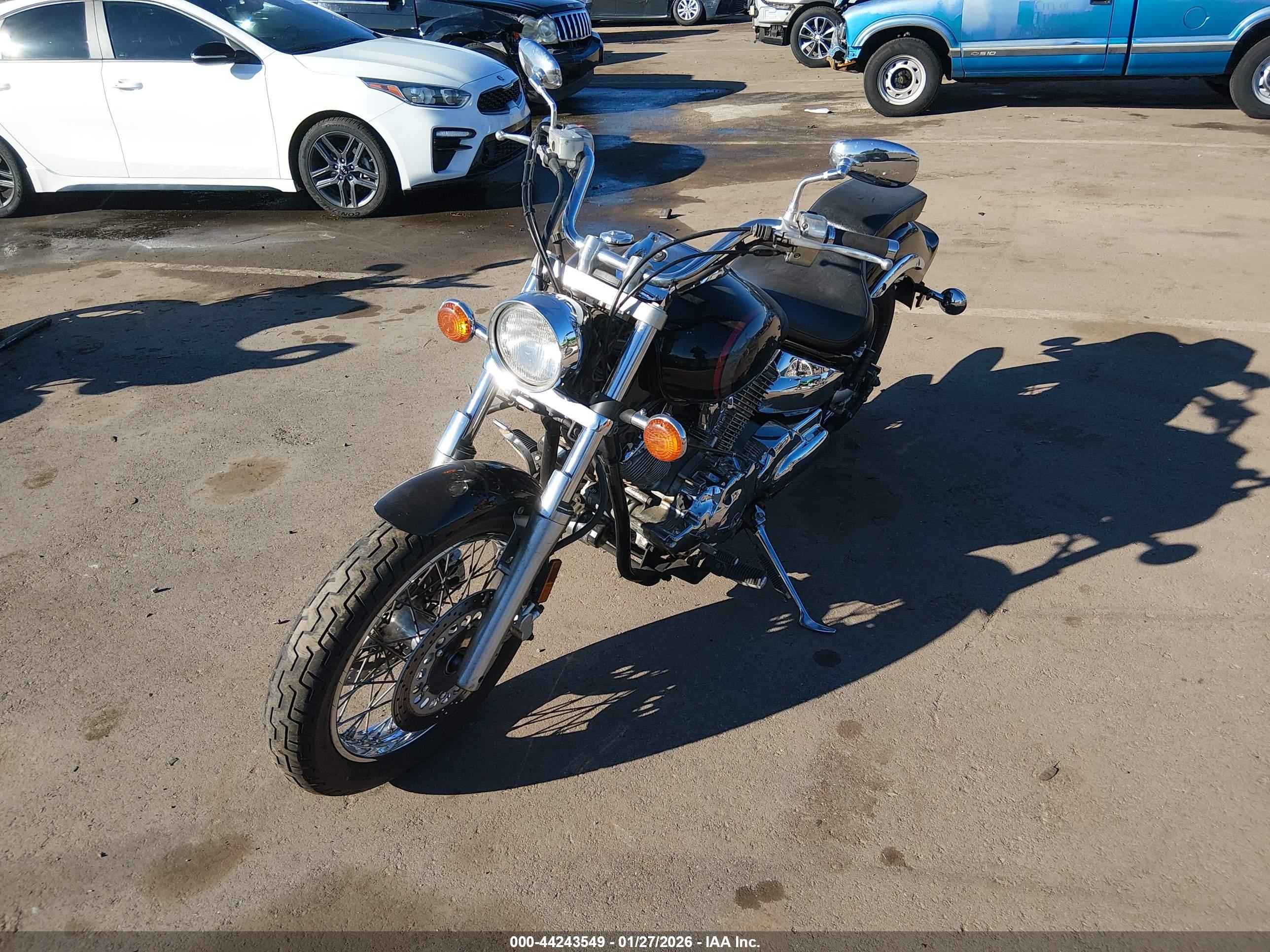 YAMAHA XVS1100 image 2