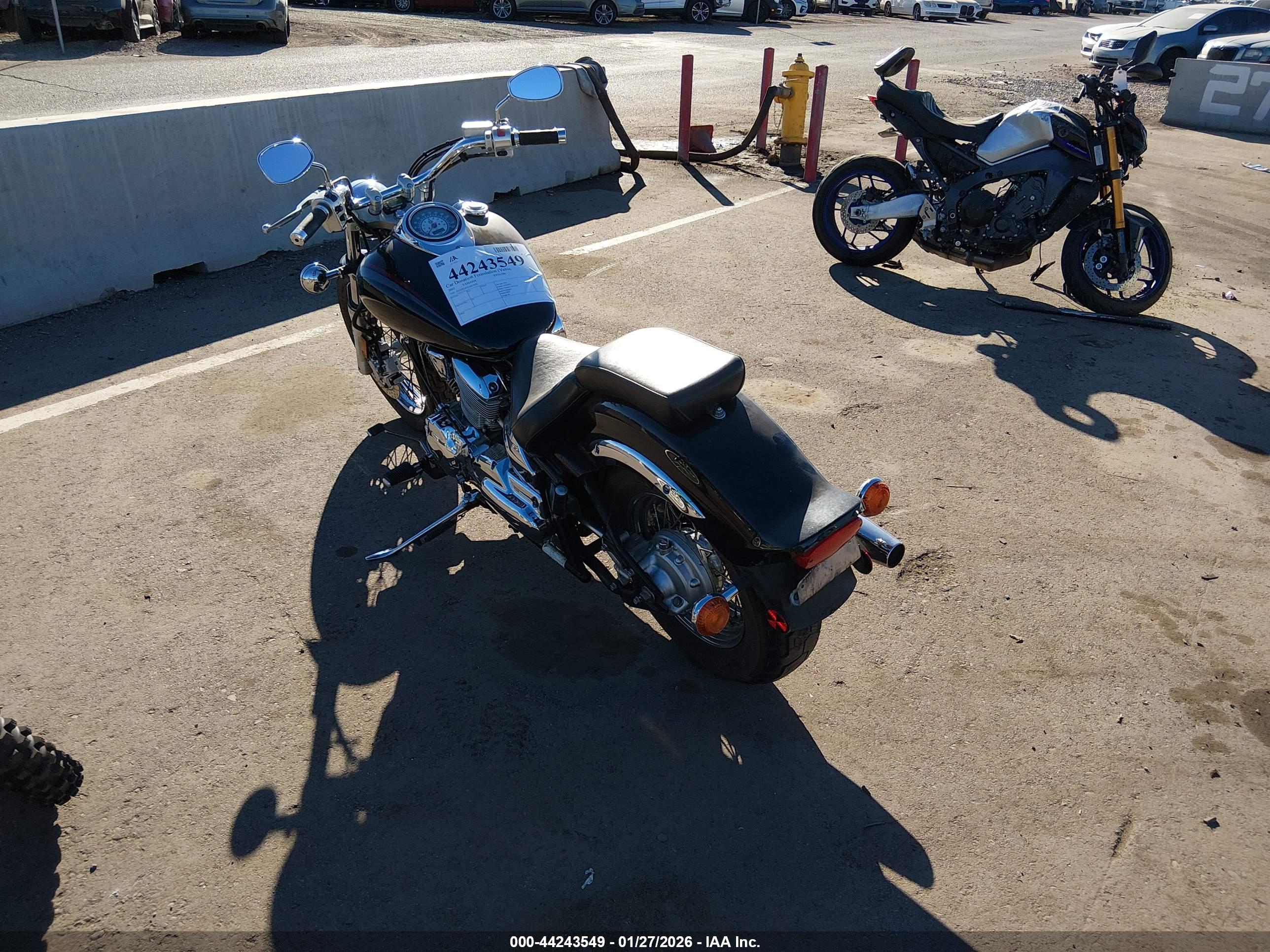 YAMAHA XVS1100 image 3
