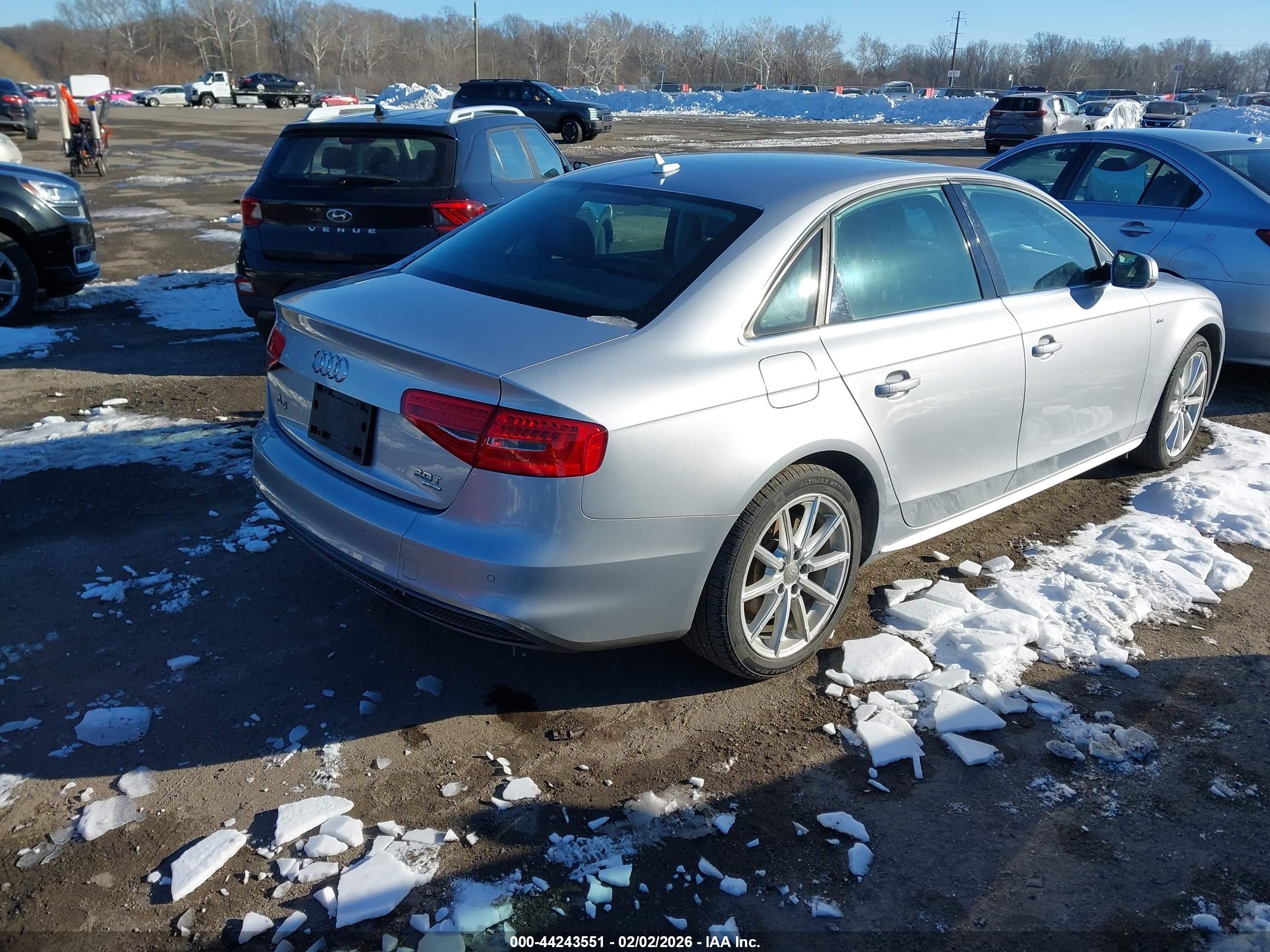 AUDI A4 image 4