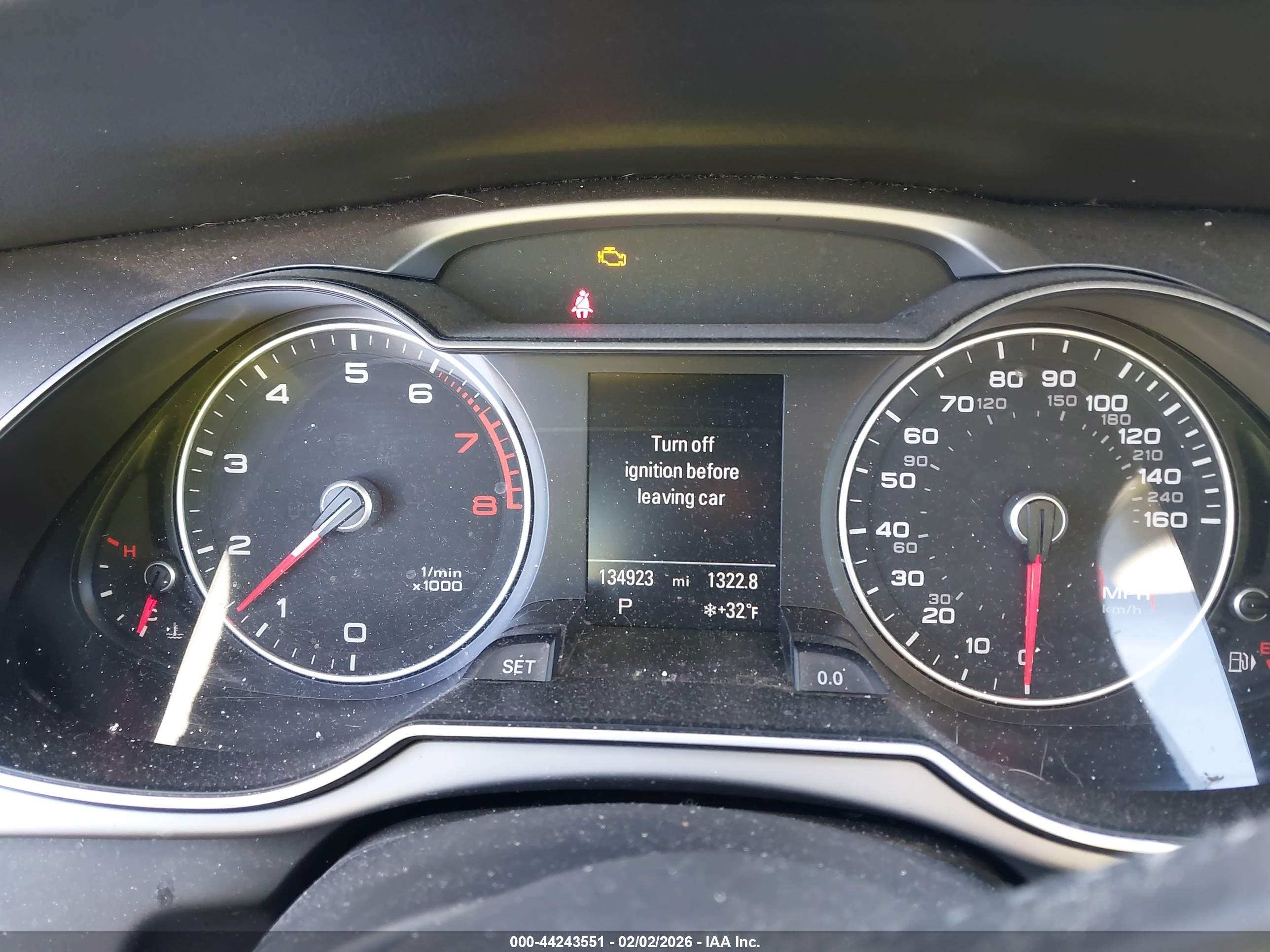 AUDI A4 image 7
