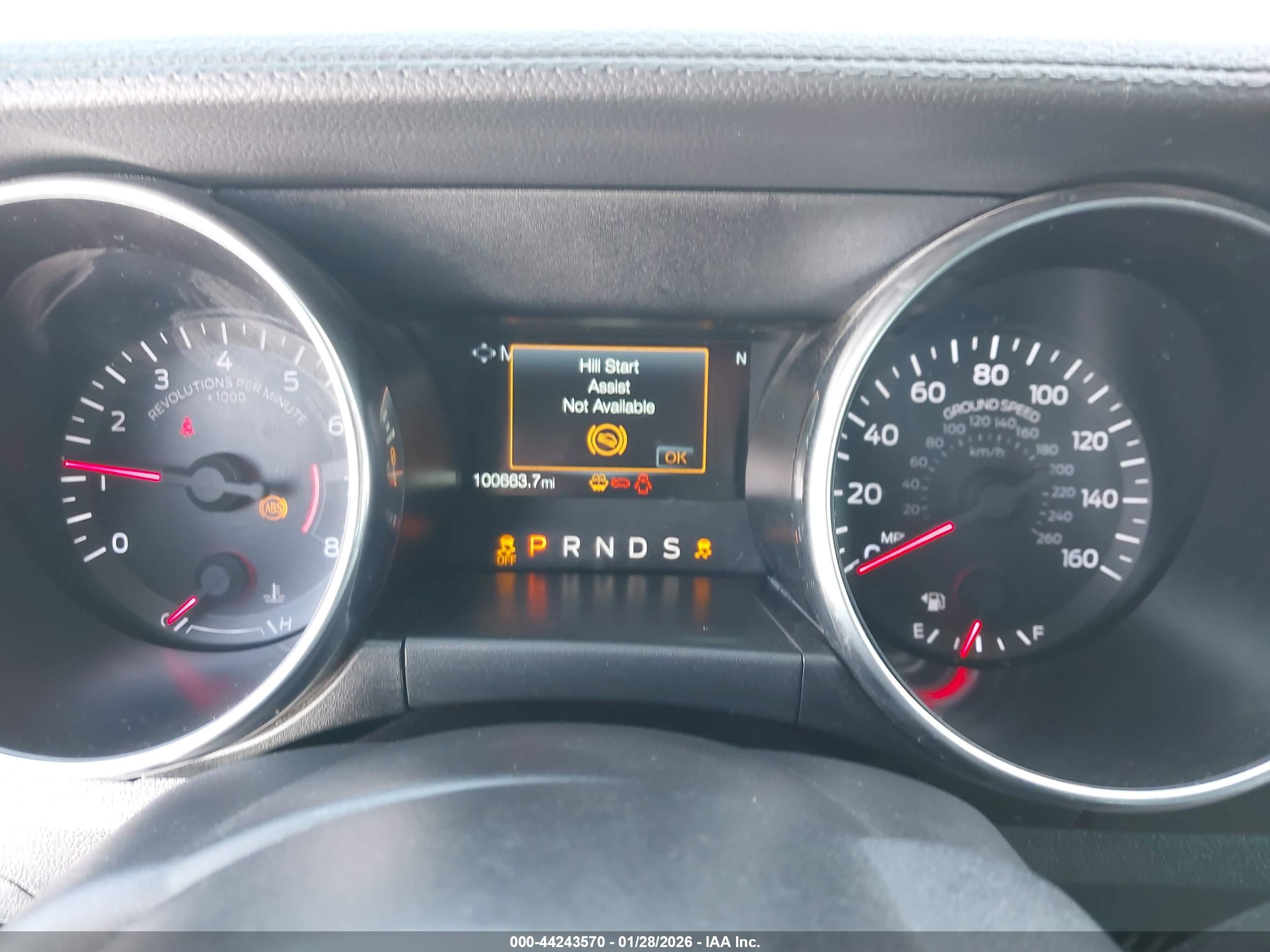 FORD MUSTANG image 7
