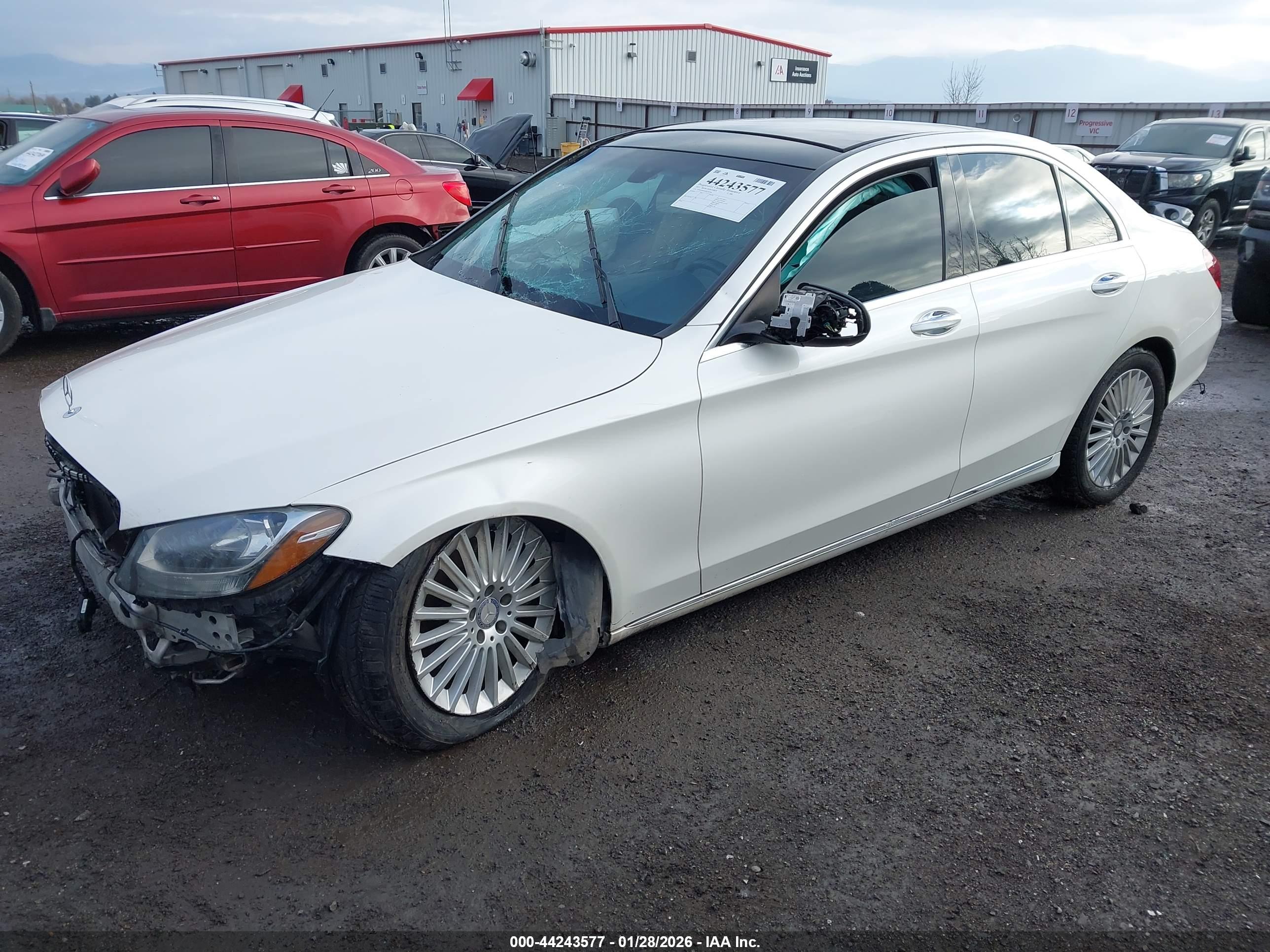 MERCEDES-BENZ C image 2