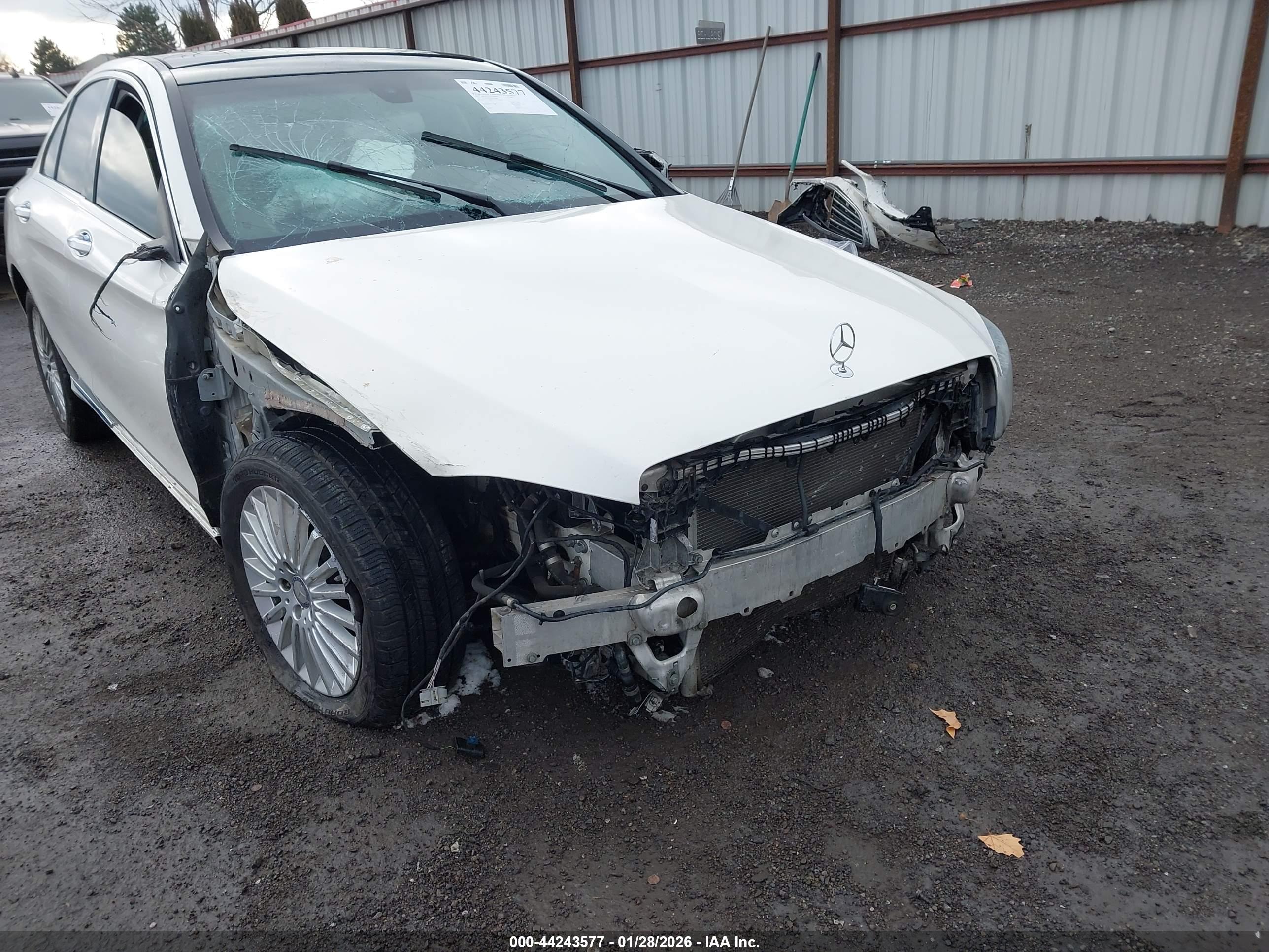 MERCEDES-BENZ C image 6
