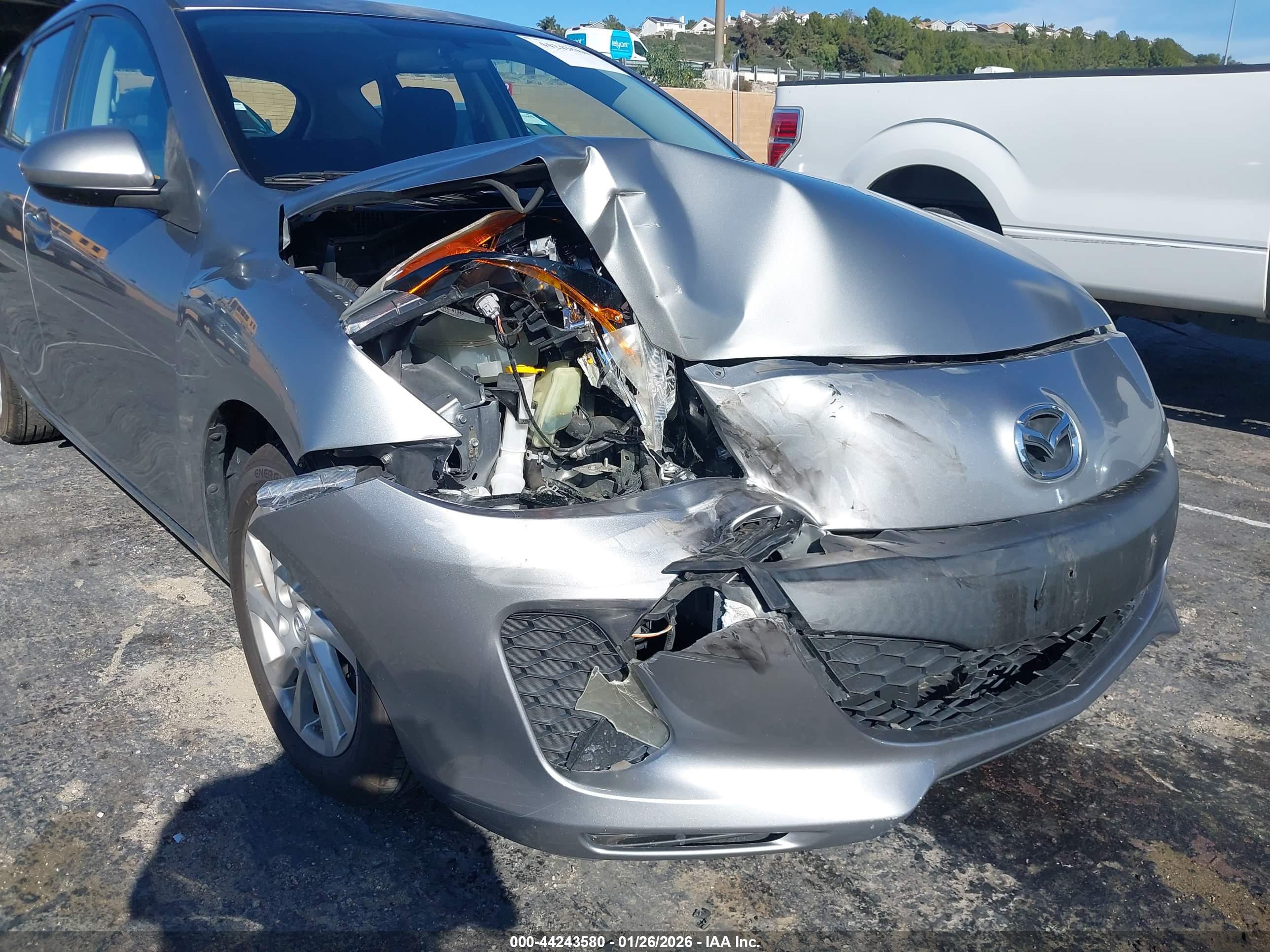 MAZDA MAZDA3 image 6