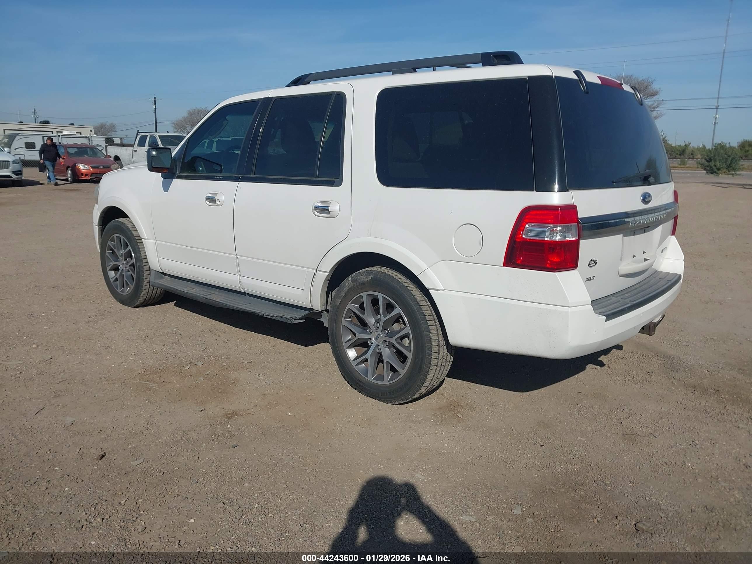 FORD EXPEDITION image 3